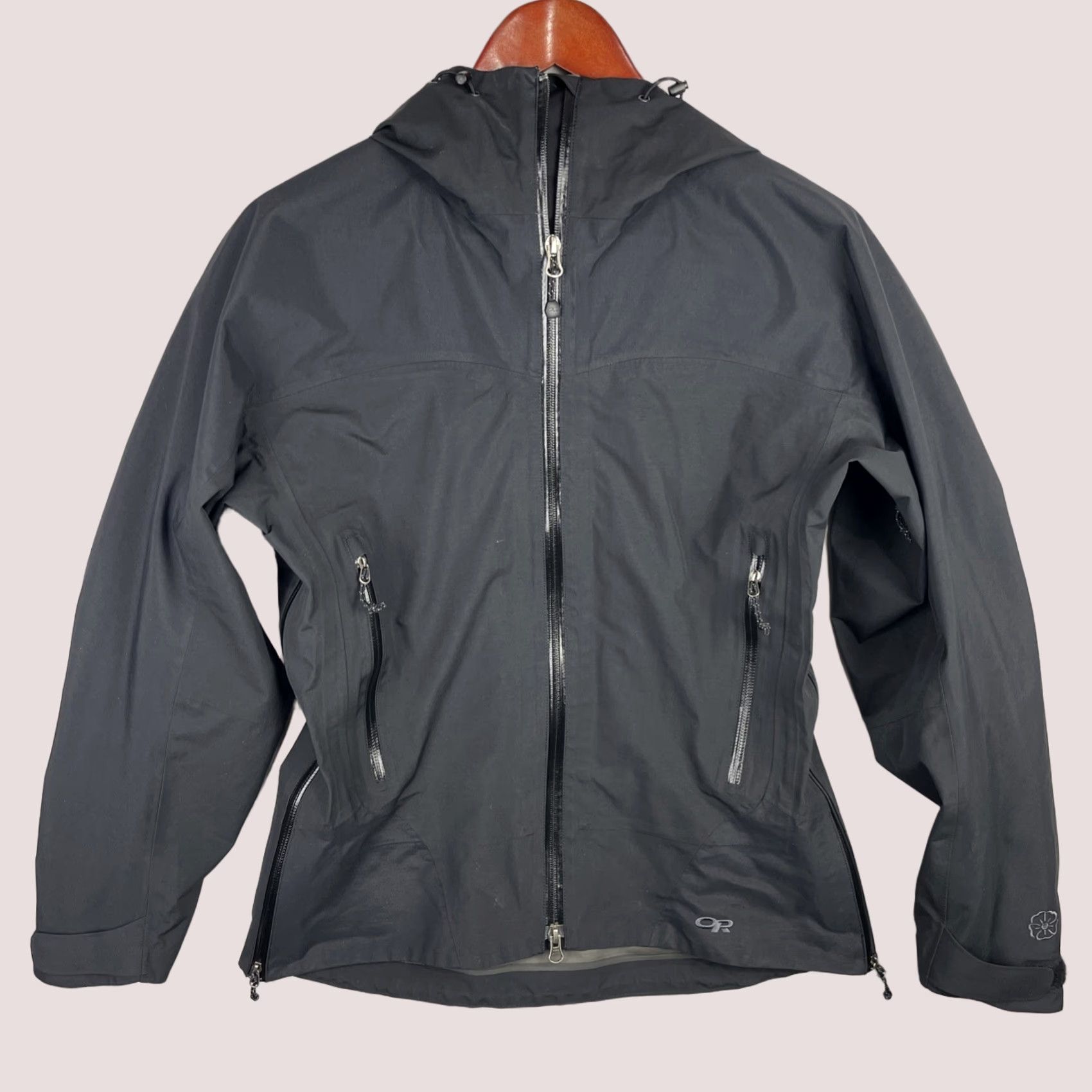 Outdoor Research Outdoor Research Jacket Womens Medium Black Hooded Zip Up Waterproof Taped Seams Size M / US 6-8 / IT 42-44 - 1 Thumbnail