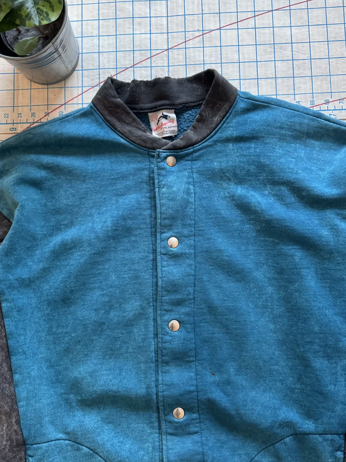 Vintage Vintage Harlequin Graphics Wolf Graphic Cotton Bomber Jacket Size US XL / EU 56 / 4 - 8 Thumbnail