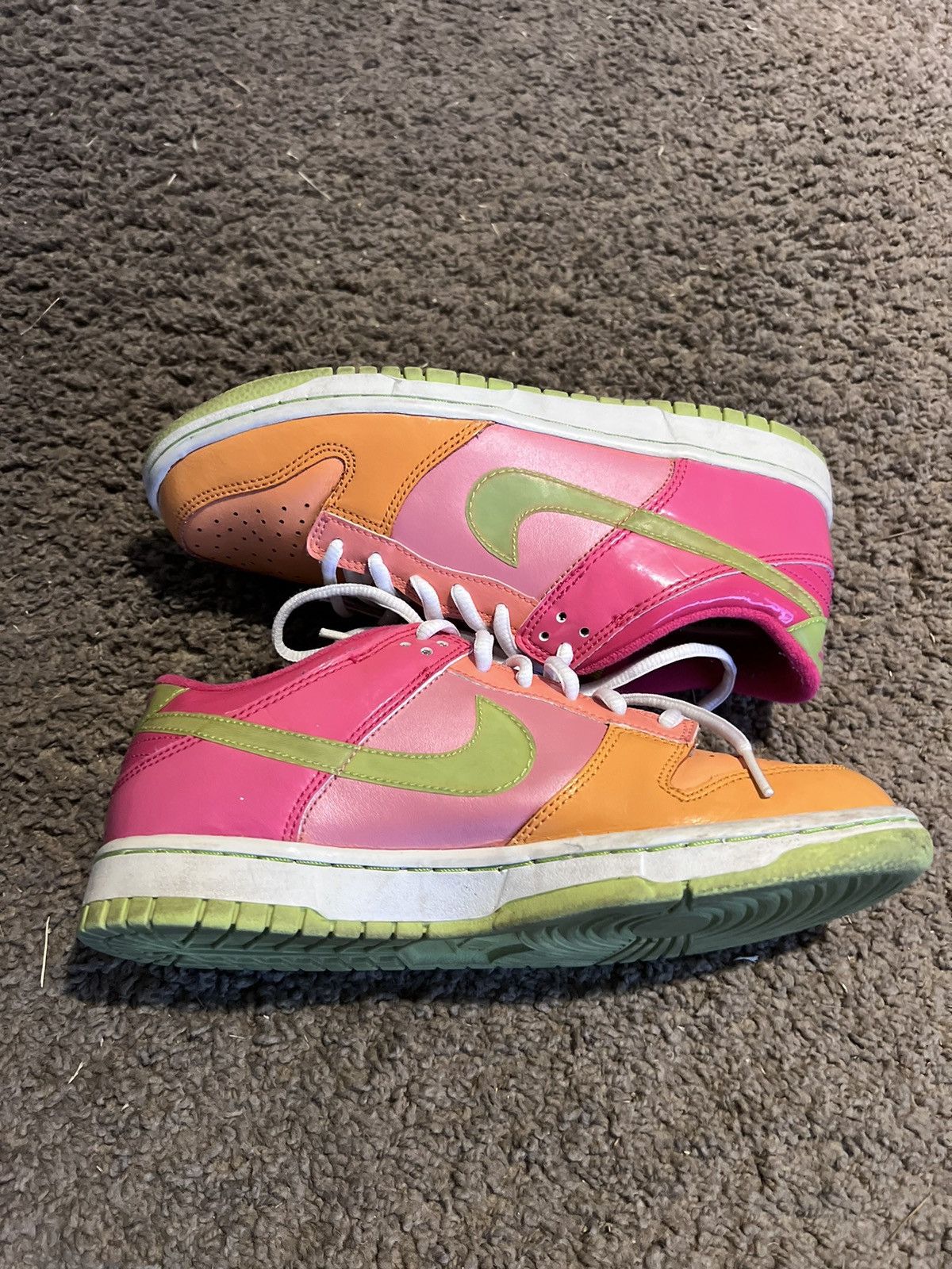 Jordan Brand × Nike Nike Dunk Low Rainbow Sherbert Citron GS Size US 7.5 / IT 37.5 - 3 Thumbnail