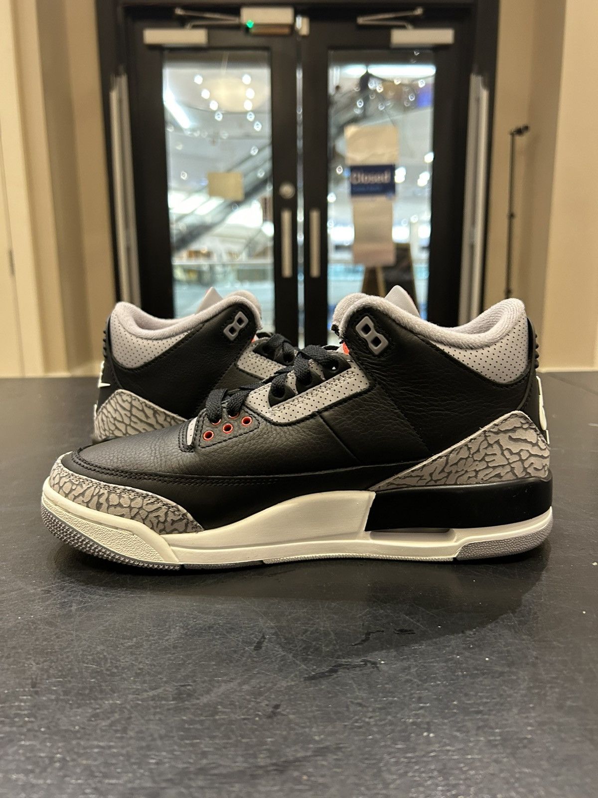 Jordan Brand Jordan 3 Retro ‘Black Cement’ Size US 8 / EU 41 - 4 Thumbnail