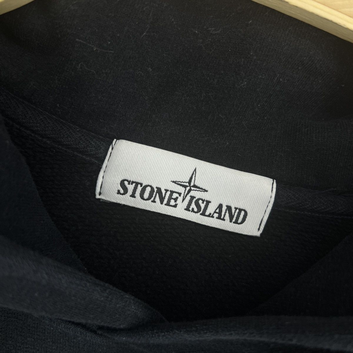 Stone Island Stone Island Hoodie Sweatshirt Hooded Black Patch Logo Size US L / EU 52-54 / 3 - 5 Thumbnail