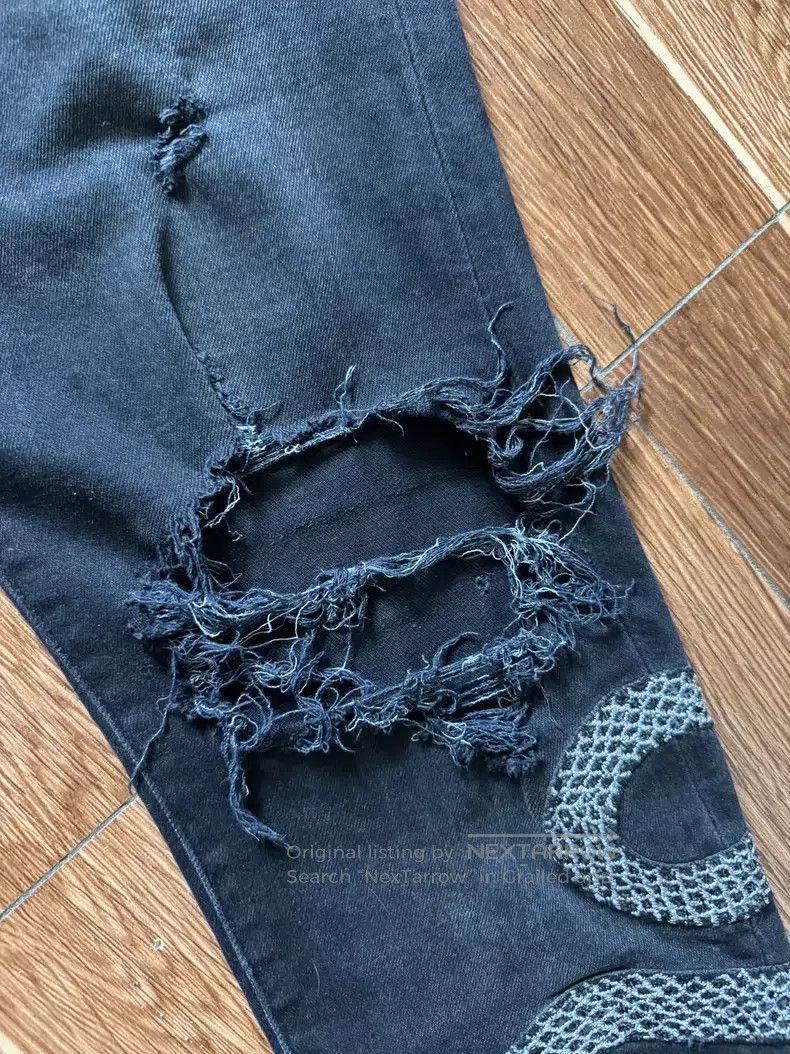 Amiri Amiri Black snake embroidered crystal single-knee destruct Size US 34 / EU 50 - 3 Thumbnail