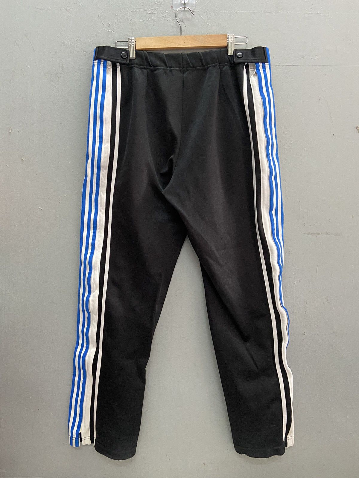 Adidas VINTAGE ADIDAS BASKETBALL ZIPPER TRACK PANTS Size US 36 / EU 52 - 2 Thumbnail