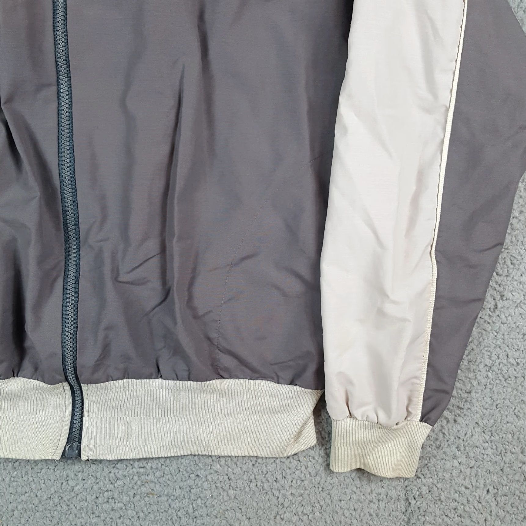 Vintage Vintage Yes Pinnacle Brand Windbreaker Jacket 80s Cafe Racer Retro Zip Up Track Striped Large Size L Green? Gray? Size US L / EU 52-54 / 3 - 3 Thumbnail