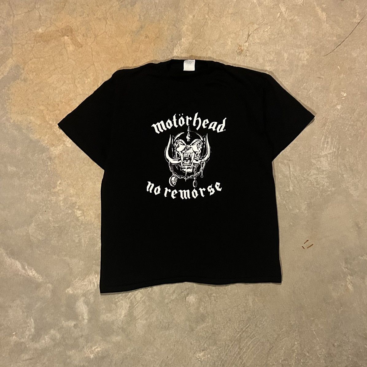 Band Tees × Vintage Crazy Vintage 90s Motorhead No Remorse Band Tee Grunge Size US L / EU 52-54 / 3 - 1 Thumbnail