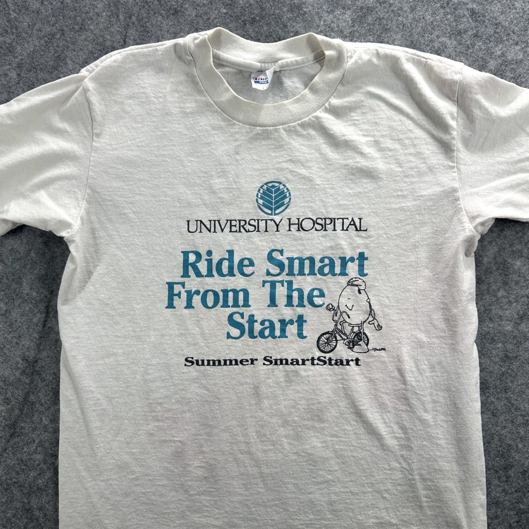 Hanes VINTAGE Hanes University Hospital Shirt Mens L White Short Sleeve Graphic Print 90s Ride Smart Summer SmartStart Size US L / EU 52-54 / 3 - 2 Thumbnail