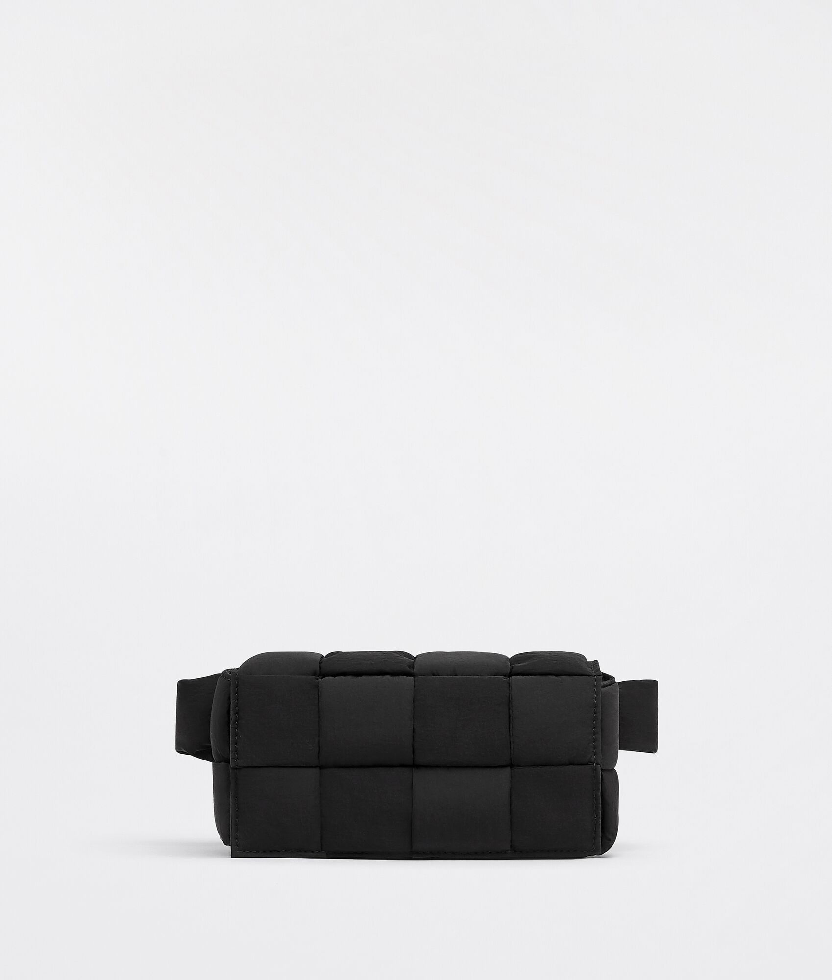 Bottega Veneta o1n1vont0325 Size: OS / Cassette Belt Bag in Black Size ONE SIZE - 1 Thumbnail