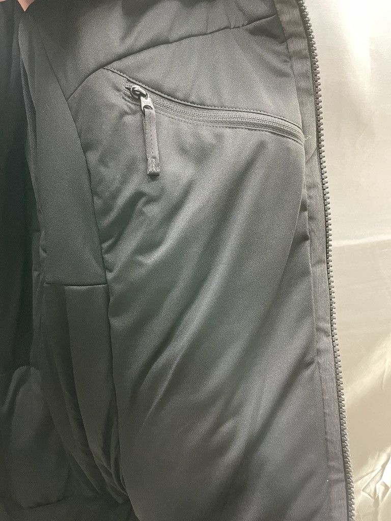 Arc'teryx ARCTERYX Incendia IS Gore Tex Ski Snowboarding Jacket Size S / US 4 / IT 40 - 18 Thumbnail
