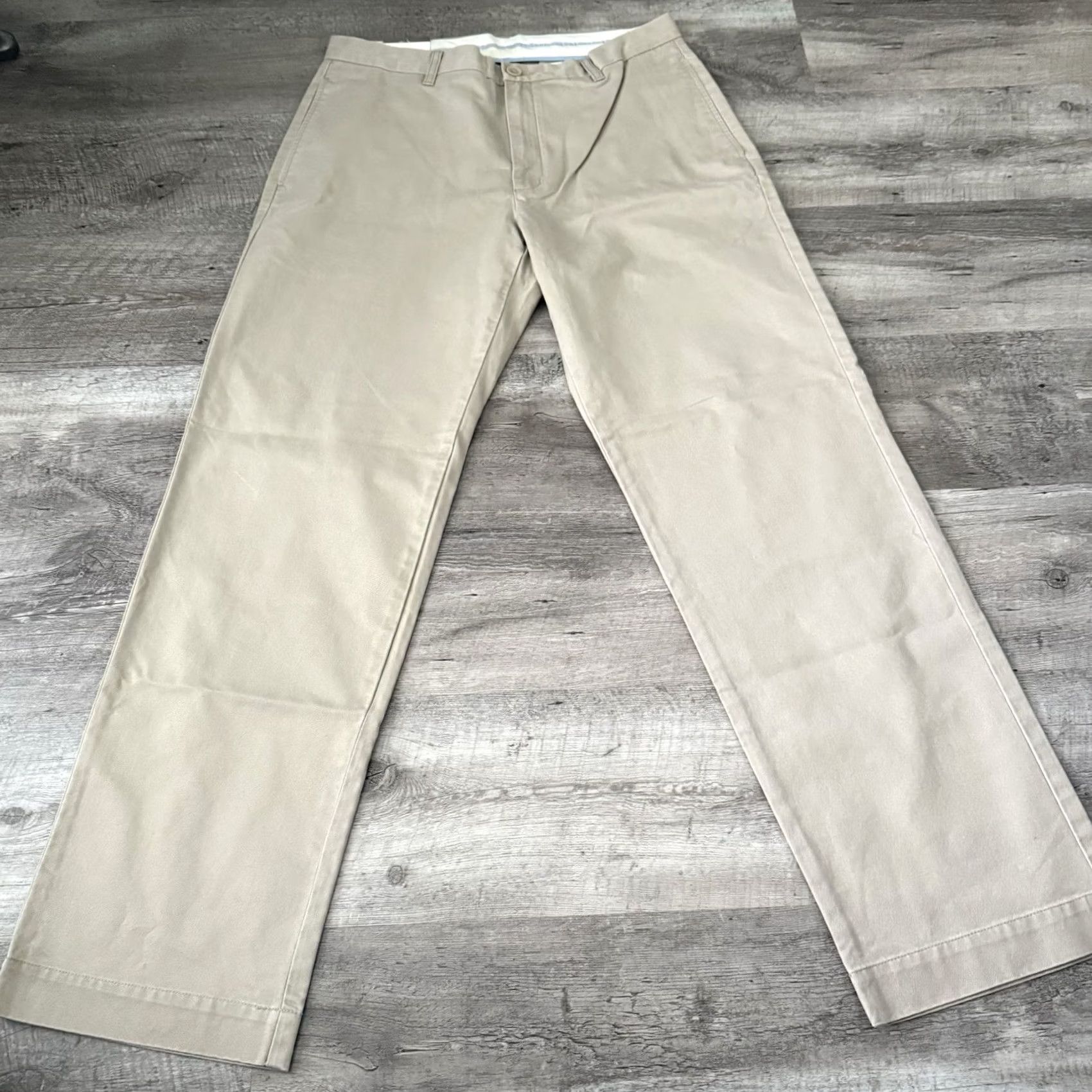 Essentials Structure Essential Twill Pants Mens Size 34x32 Khaki Flat Front Straight NEW Size US 34 / EU 50 - 3 Thumbnail