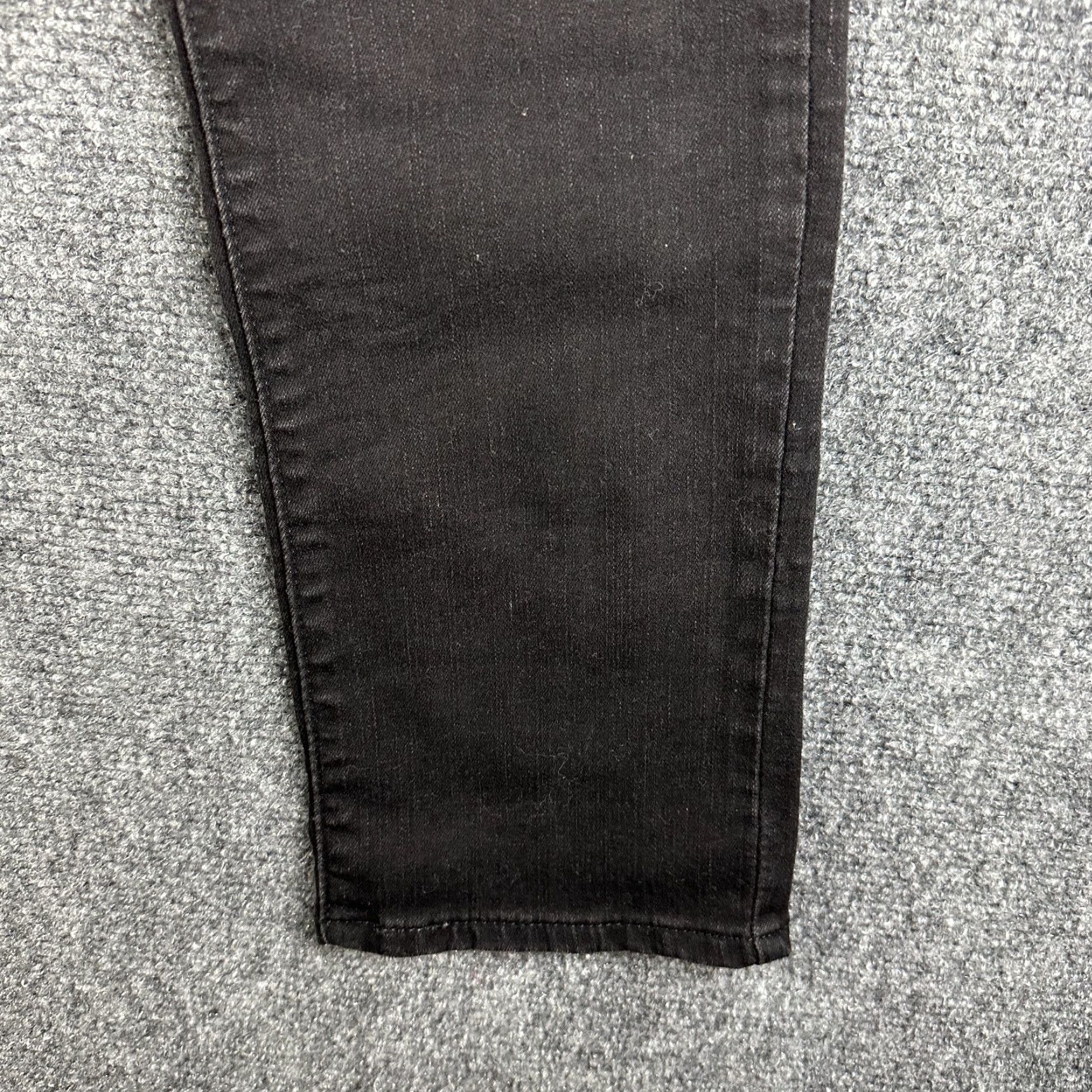 Levi's Levi's Jeans Womens 8 Classic Mid Rise Skinny Black Cotton Stretch Pockets Size 30" / US 8 / IT 44 - 2 Thumbnail