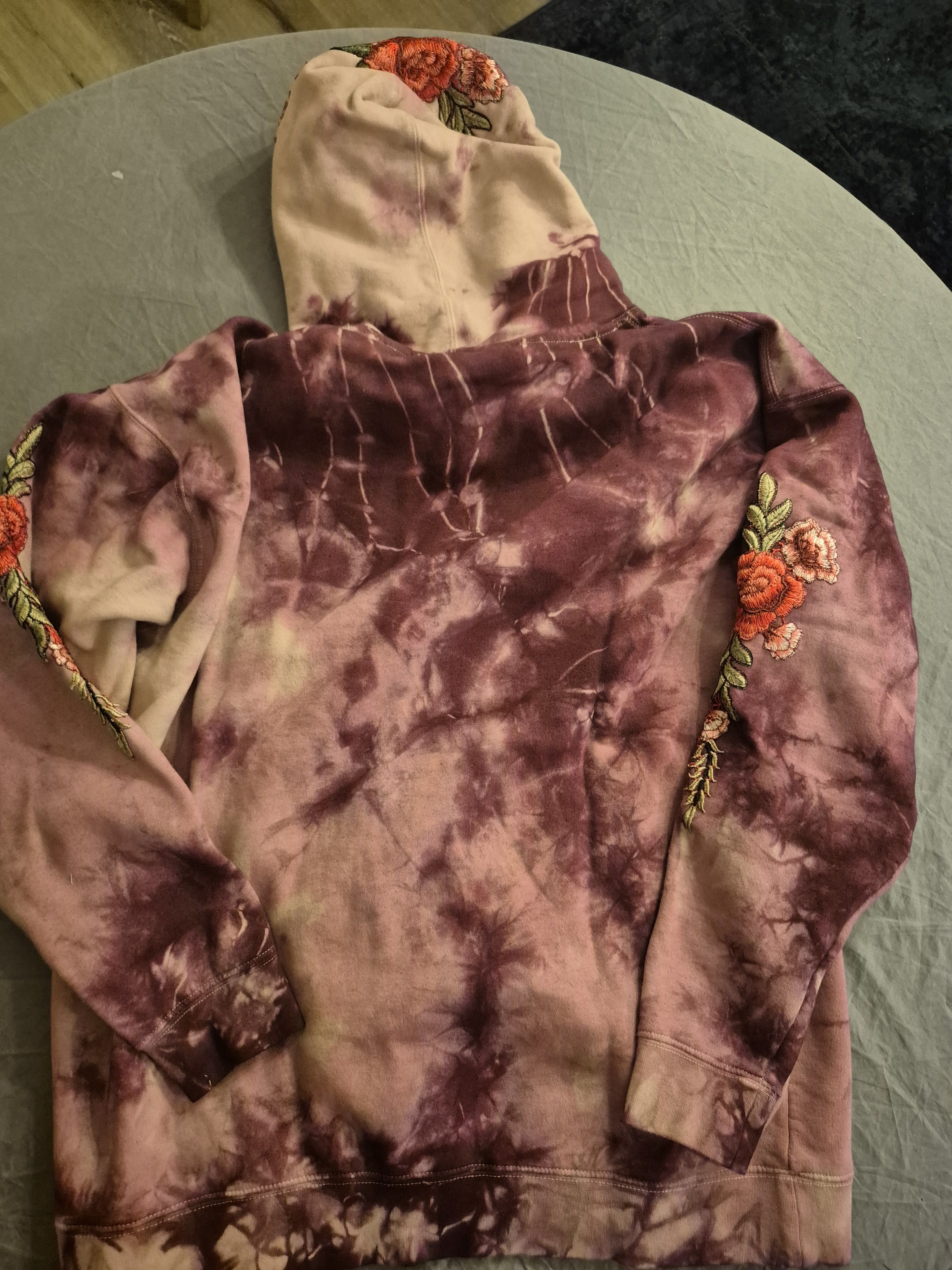 Civil Regime Civil Regime Embroidered Rose Hoodie Size Large BNWT Size US L / EU 52-54 / 3 - 2 Thumbnail