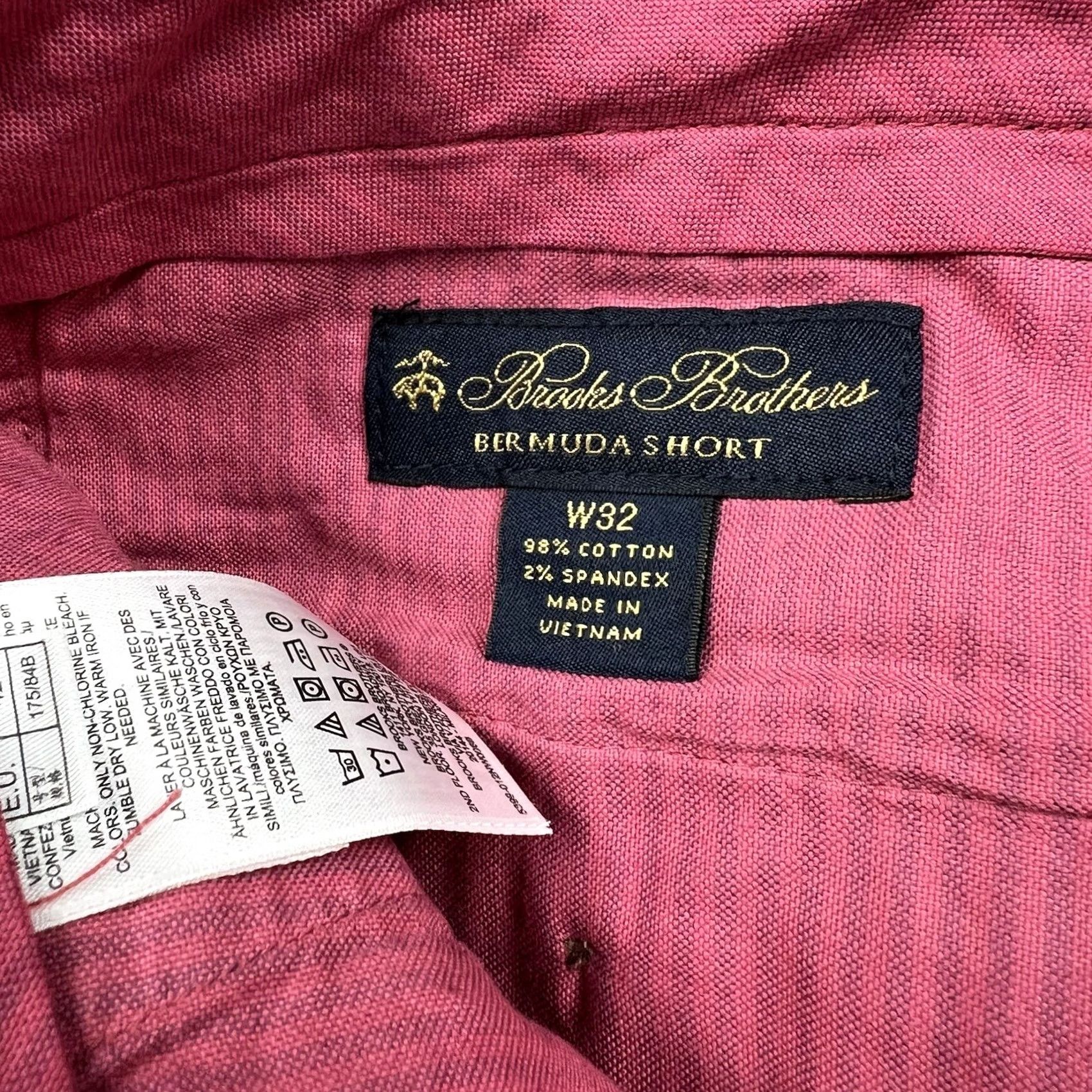 Brooks Brothers VINTAGE Brooks Brothers Bermuda Shorts Waist 32 Pink Cotton Preppy Beach? Size US 32 / EU 48 - 2 Thumbnail