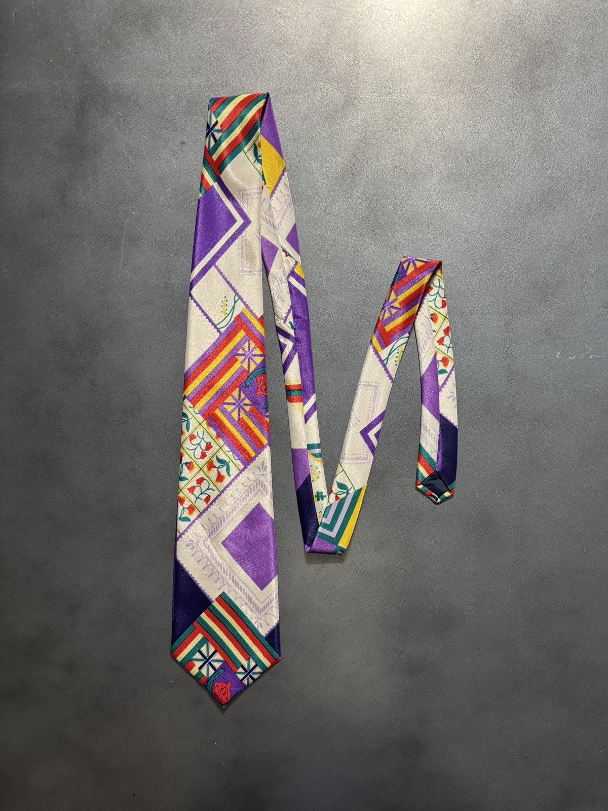 Vintage Ugly Vintage Tie Memphis Milano Pattern Necktie Silk 80s 70s Size ONE SIZE - 1 Thumbnail