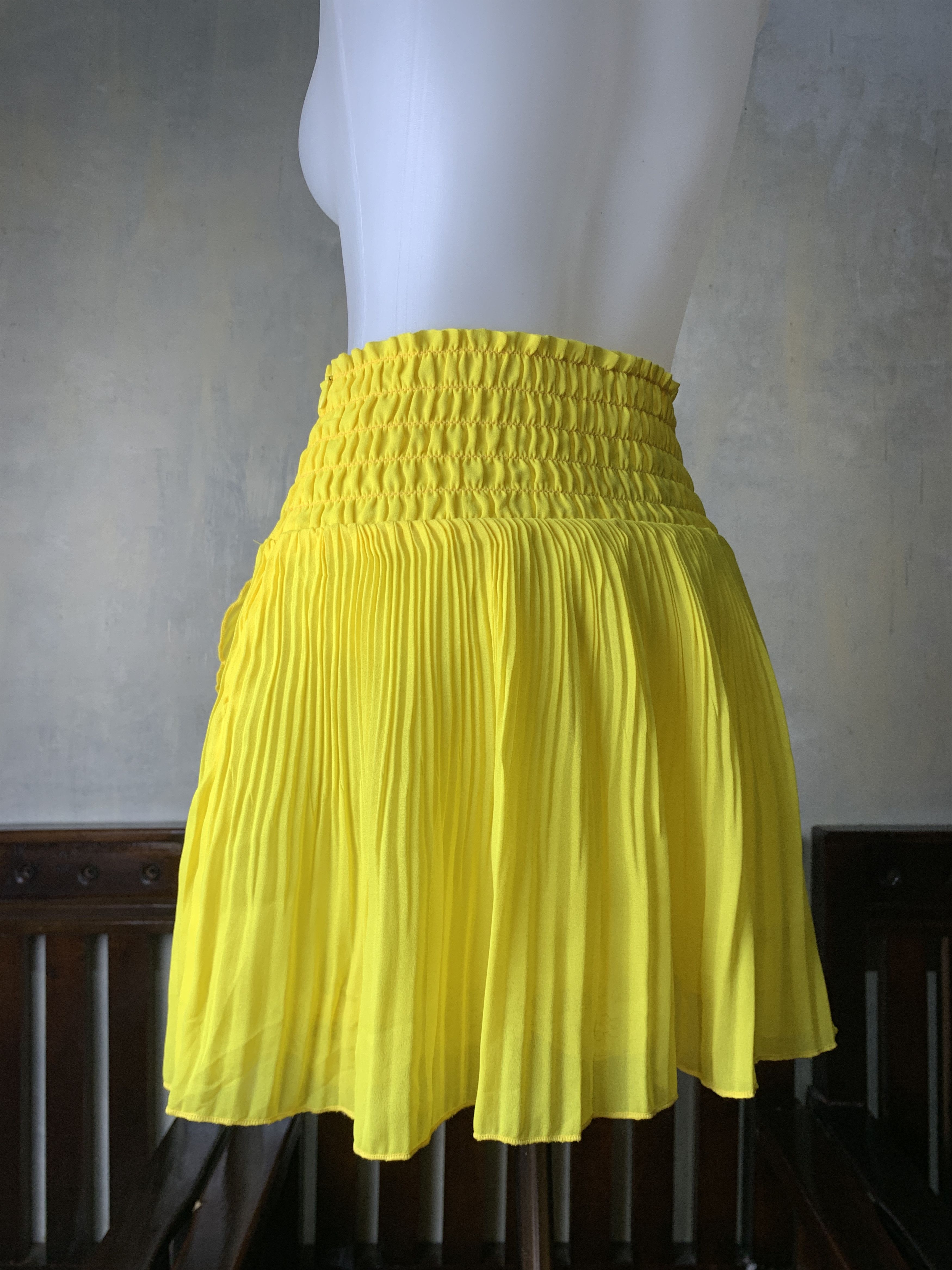 Lip Service Lip Service Yellow Pleated Trim Mini Skirt (26-29) Size 26" / US 2 / IT 38 - 3 Thumbnail