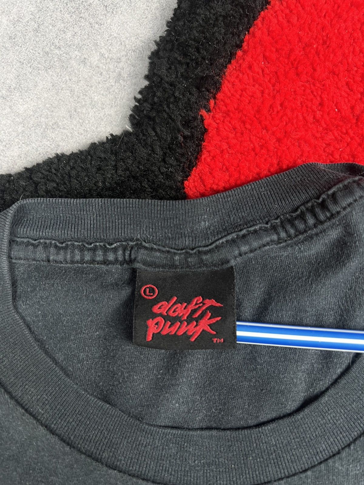 Other Daft Punk Get Lucky Y2K Band Japanese Faded Tee Shirt Size US L / EU 52-54 / 3 - 5 Thumbnail
