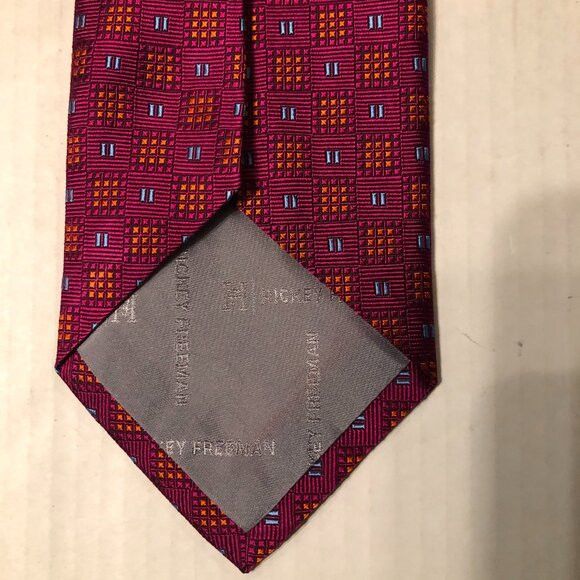 Hickey Freeman HICKEY FREEMAN MEN'S NEW CRIMSON 100%SILK TIE 4" X 58 1/4" Size ONE SIZE - 4 Thumbnail