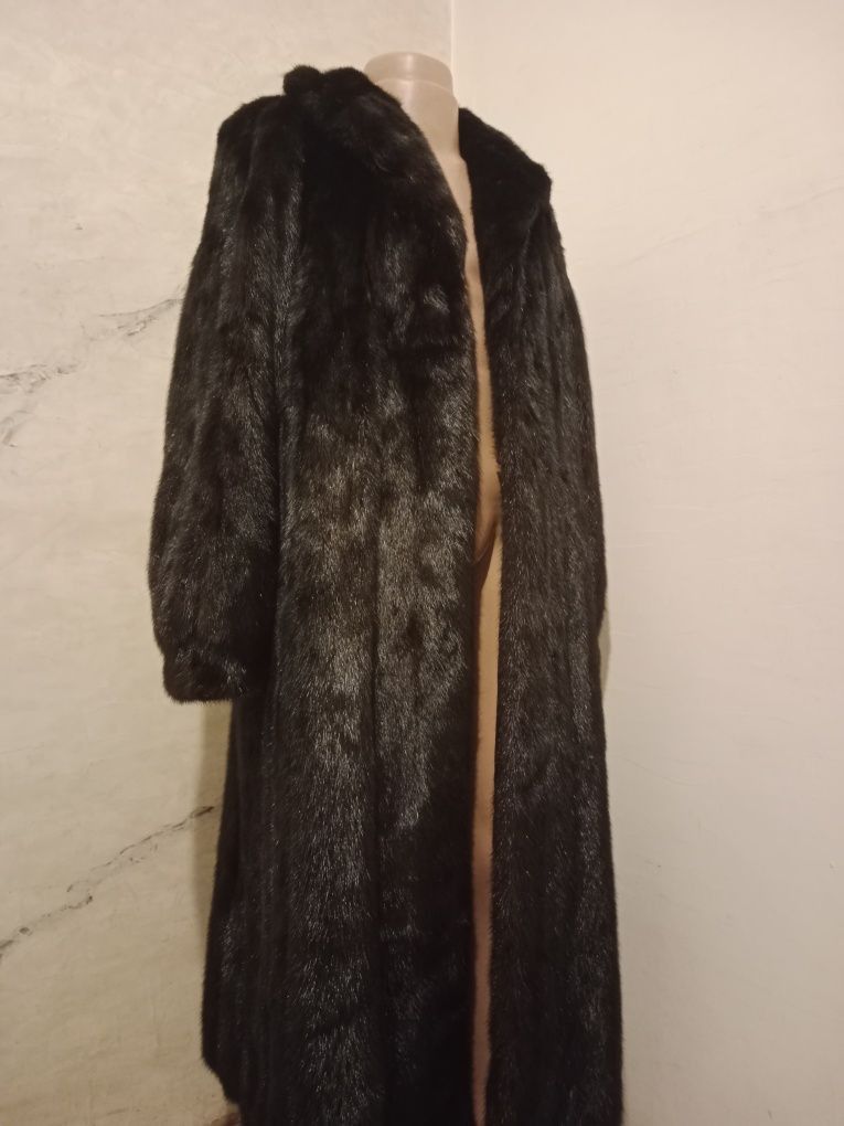 Pierre Balmain Balmain Vintage Fur Coat Jacket Size M / US 6-8 / IT 42-44 - 1 Thumbnail