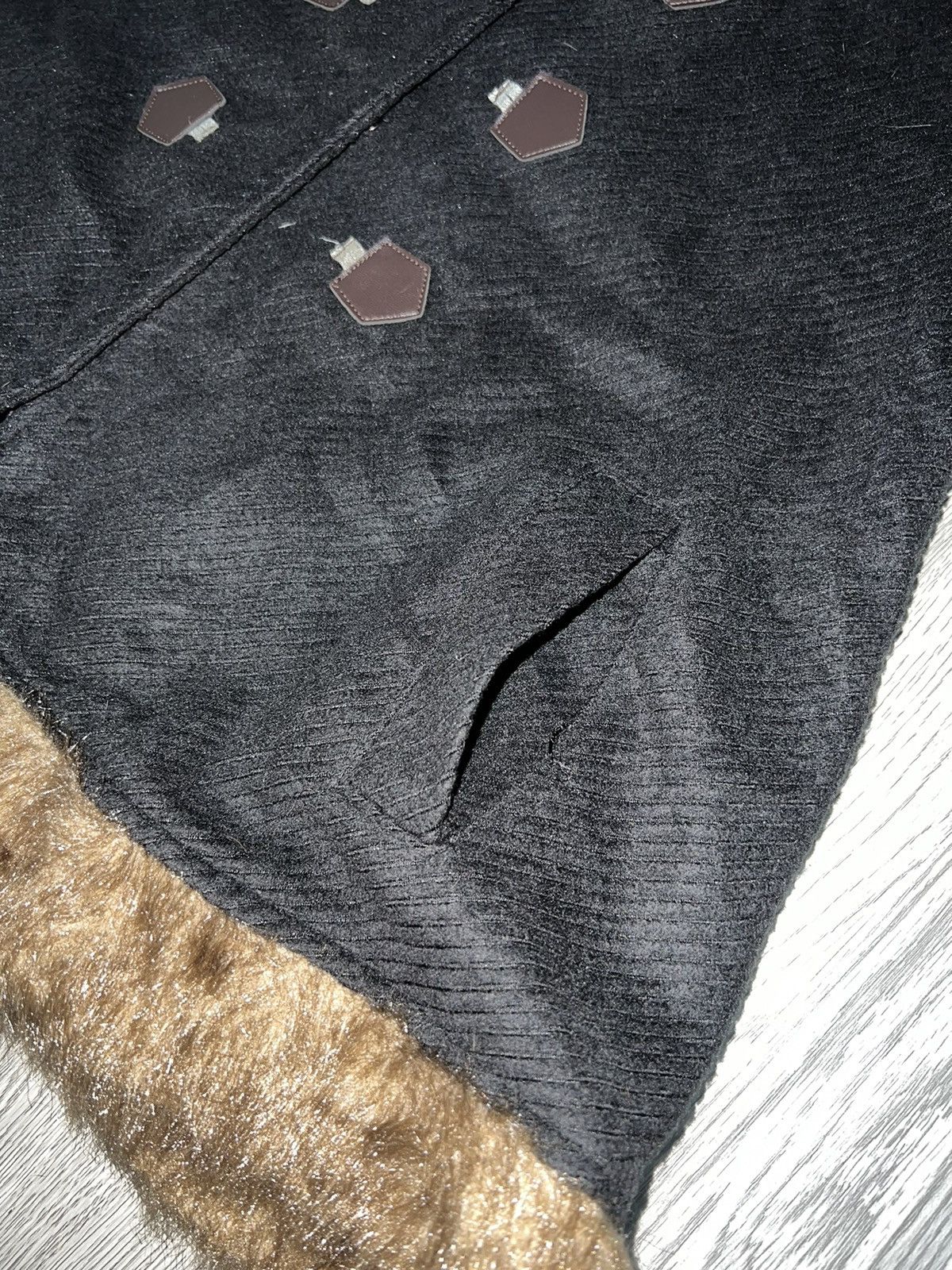 Japanese Brand Winter cape with fur hem 🖤🧛🏻‍♀️ Size S / US 4 / IT 40 - 10 Thumbnail