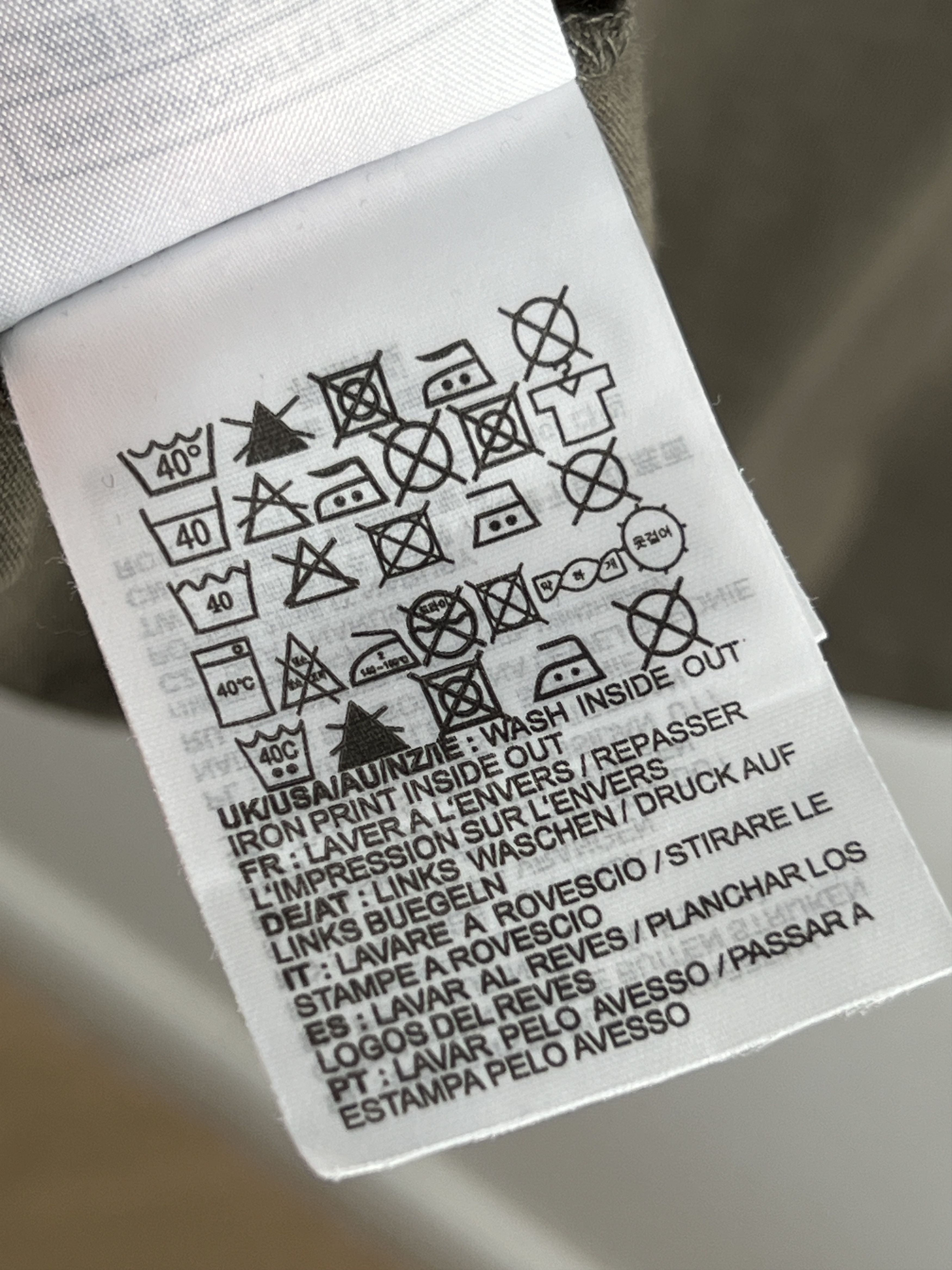 Carhartt × Carhartt Wip Vintage Japanese Style Carhartt T-shirts Work Wear Y2K 00s Size US S / EU 44-46 / 1 - 12 Thumbnail