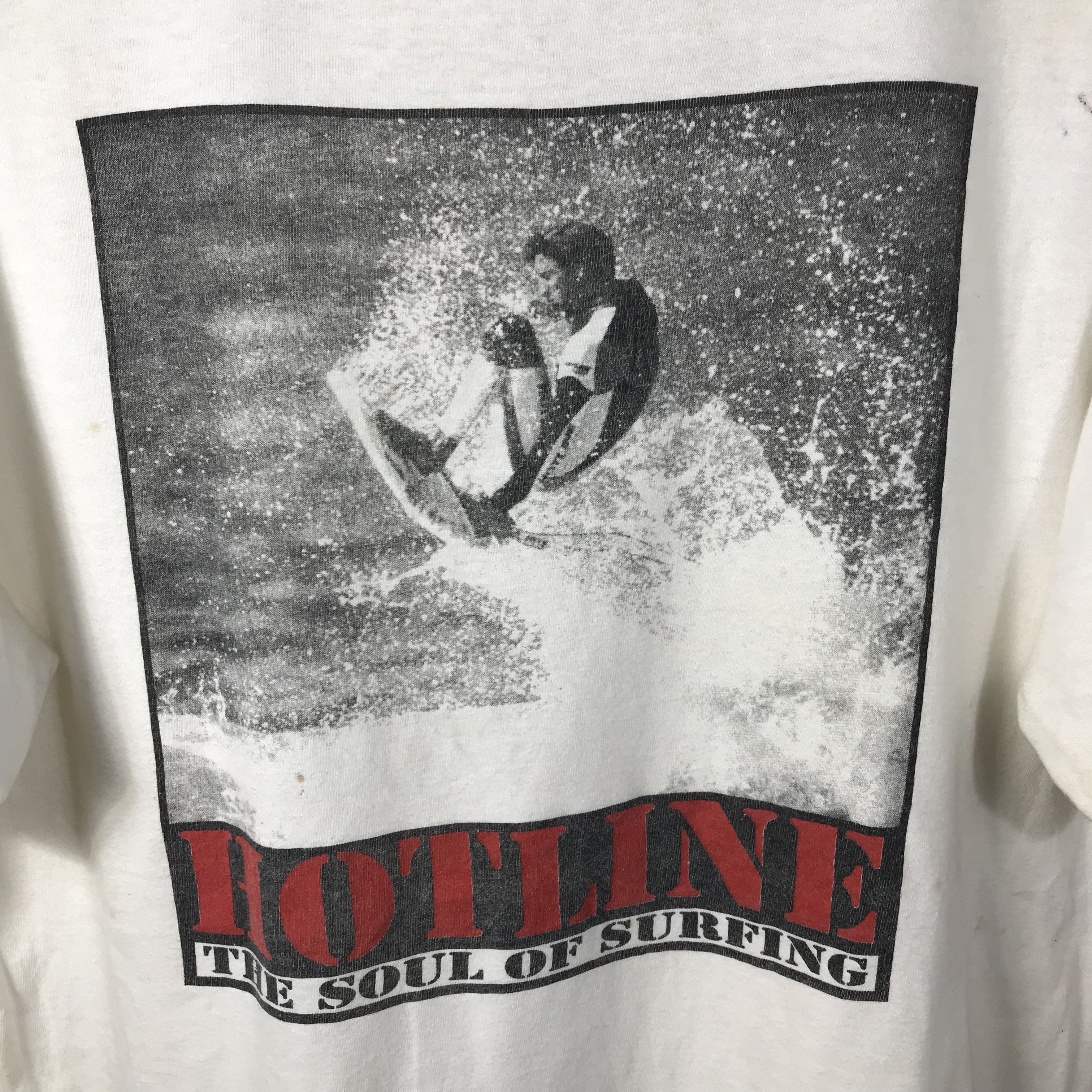 Vintage Vintage LOCAL MOTION T Shirt Girl Surfing Size US L / EU 52-54 / 3 - 4 Thumbnail