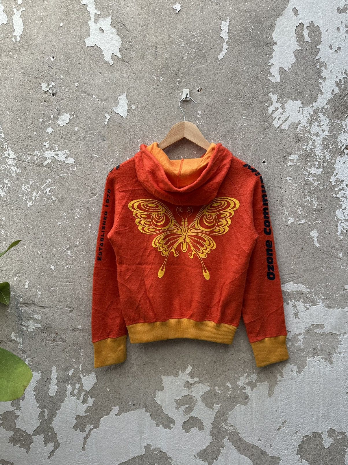 Japanese Brand Vintage Ozone Community Tokyo Hoodies Size XS / US 0-2 / IT 36-38 - 1 Thumbnail