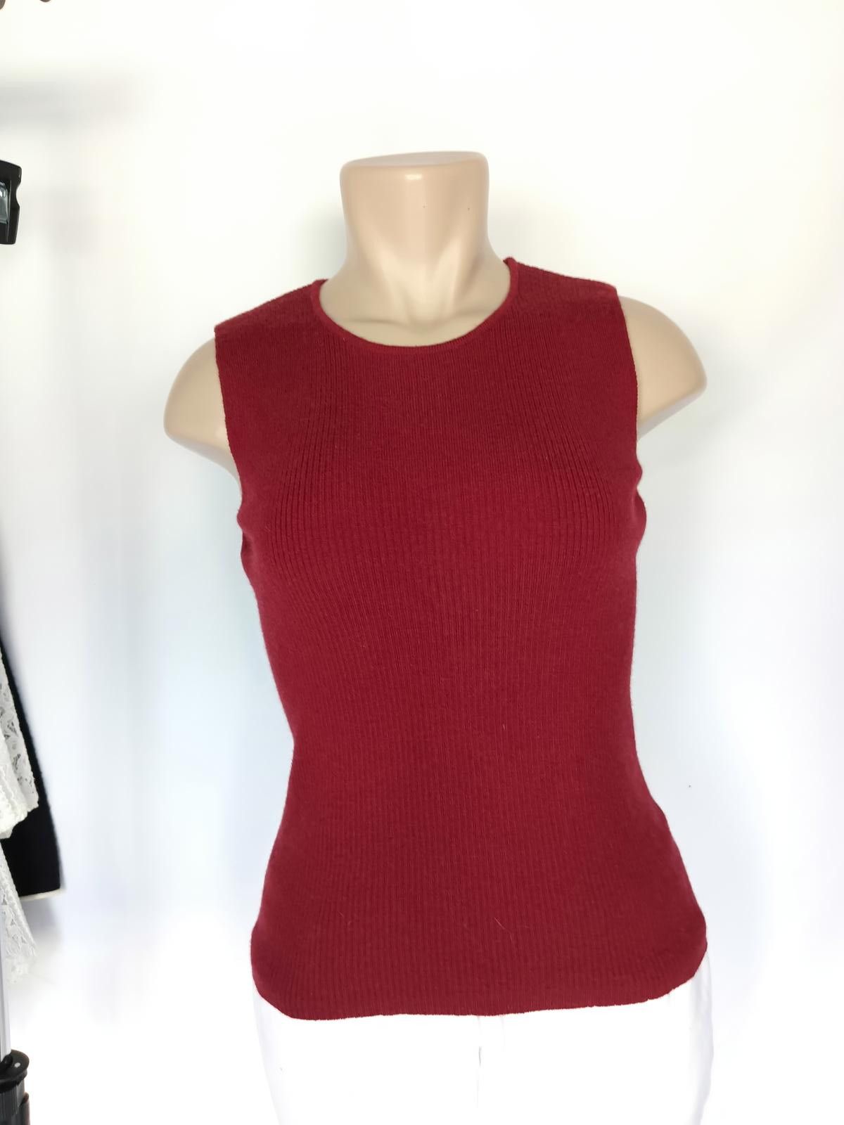 Designer Valerie Stevens Women's Ribbed Sleeveless Top - Red Size M / US 6-8 / IT 42-44 - 1 Thumbnail