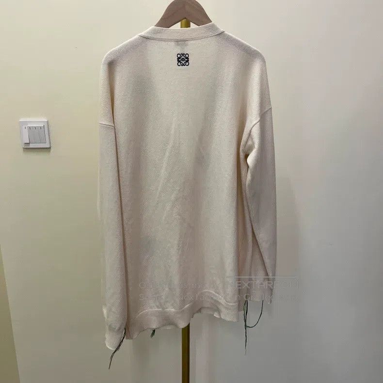 Loewe Loewe 3D Embroidered Four-Leaf Clover Fringe Wool Long Car Size L / US 10 / IT 46 - 3 Thumbnail