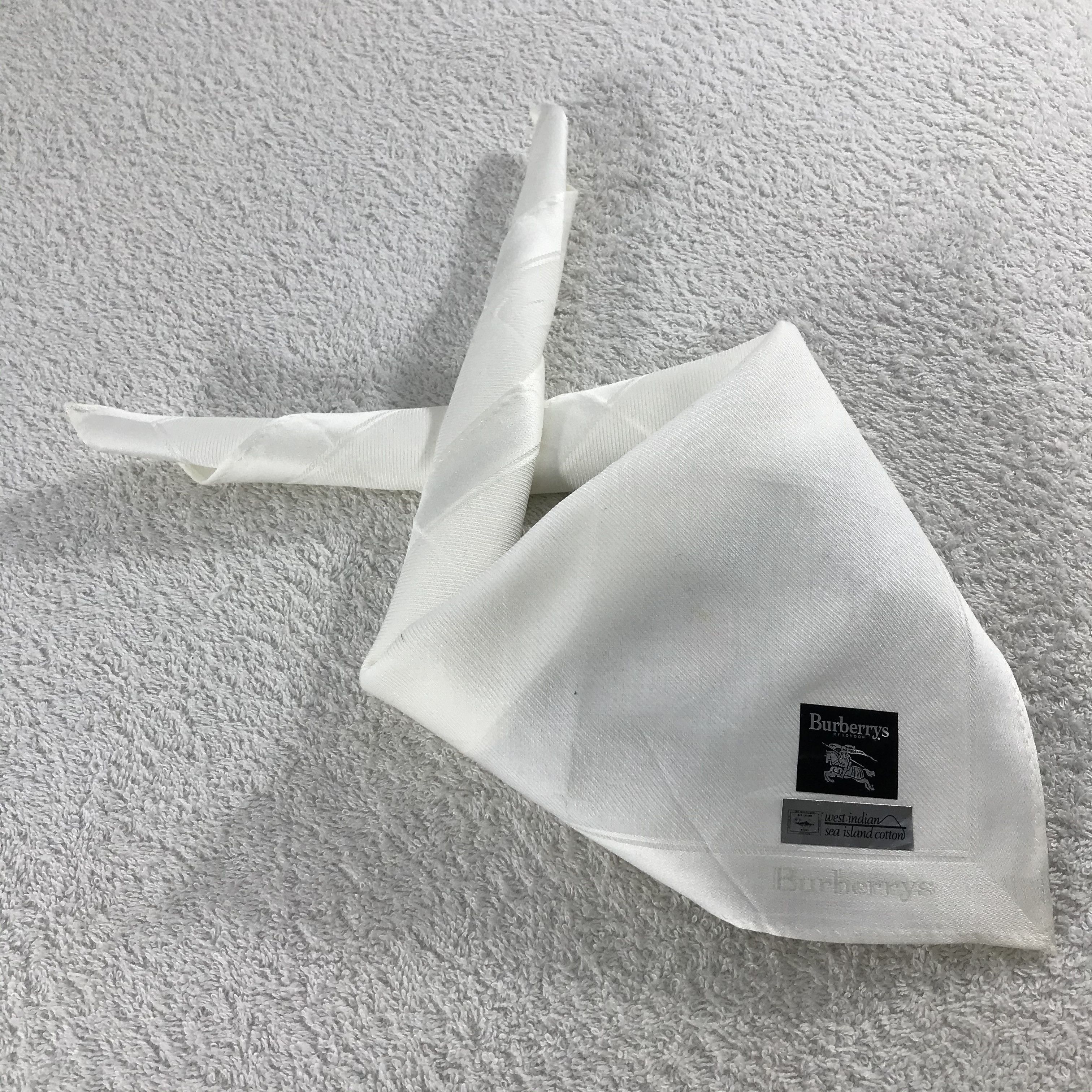 Burberry × Vintage Burberry Bandana / Handkerchief / Neckerchief - S264 Size ONE SIZE - 4 Thumbnail
