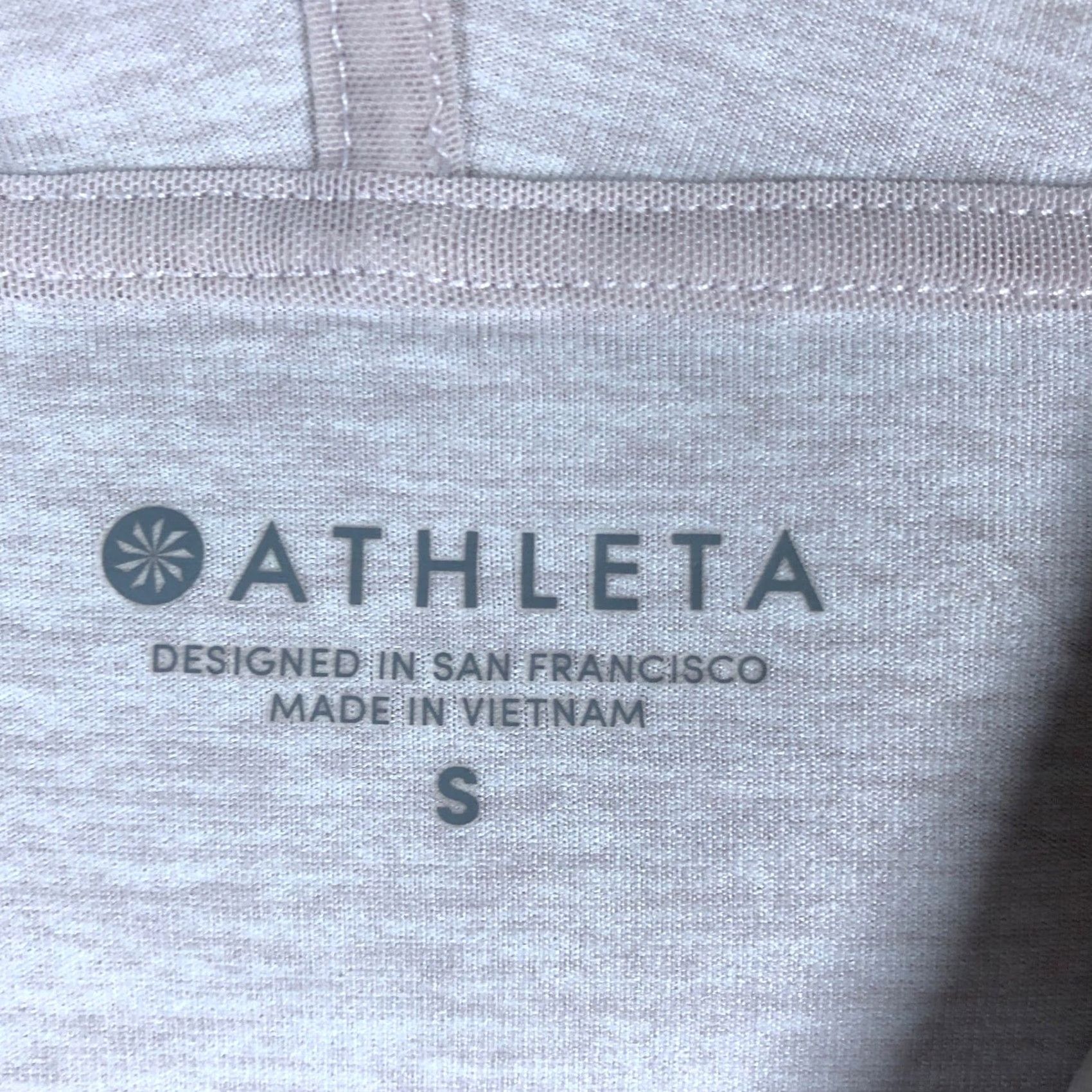 Athleta Athleta Hoodie Womens Sweatshirt Champagne Uptempo Long Sleeve Stretch Small Beige Jersey Pullover Casual Activewear Shirts? Size S / US 4 / IT 40 - 6 Thumbnail