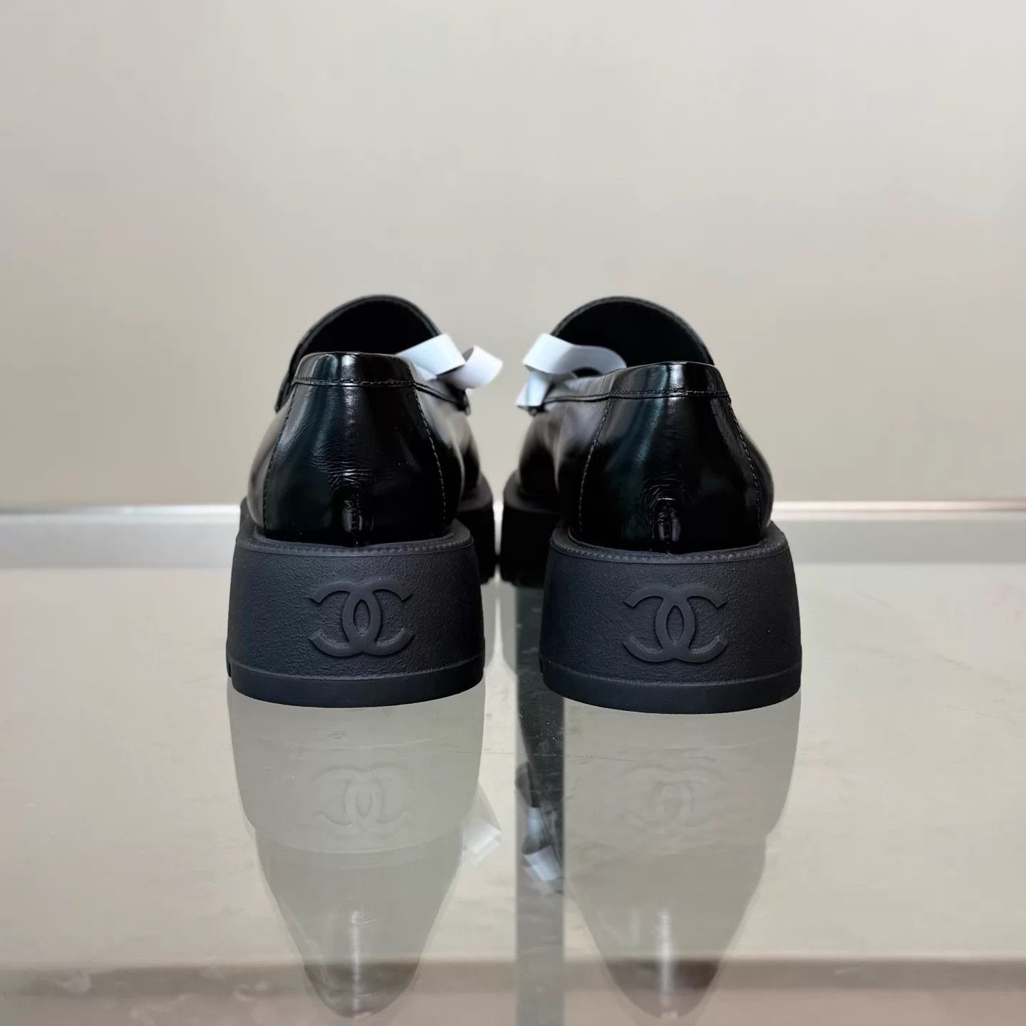 Chanel CHANEL 24B Logo Platform Loafer Women's 38.5 New With Box Size US 8 / IT 38 - 3 Thumbnail