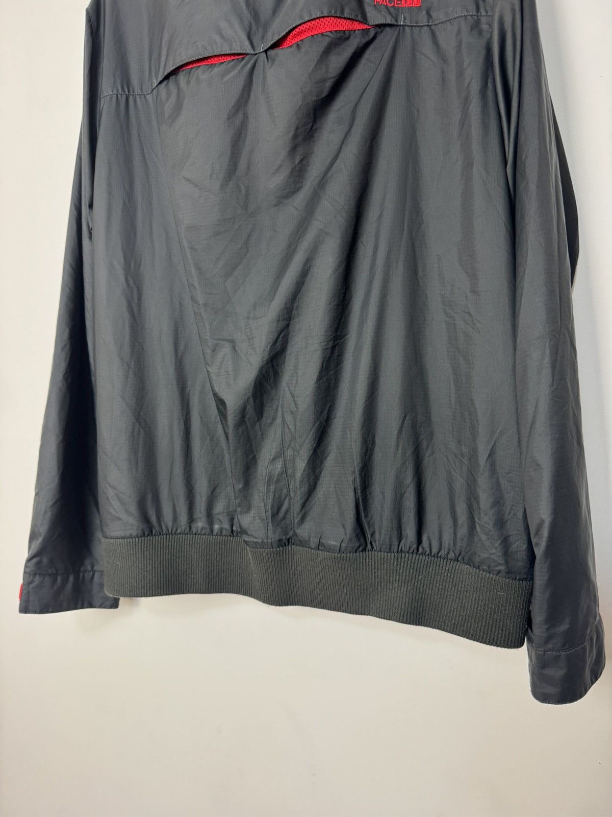 The North Face The North Face windbreaker jacket outdoor gorpcore style Size US XL / EU 56 / 4 - 17 Thumbnail