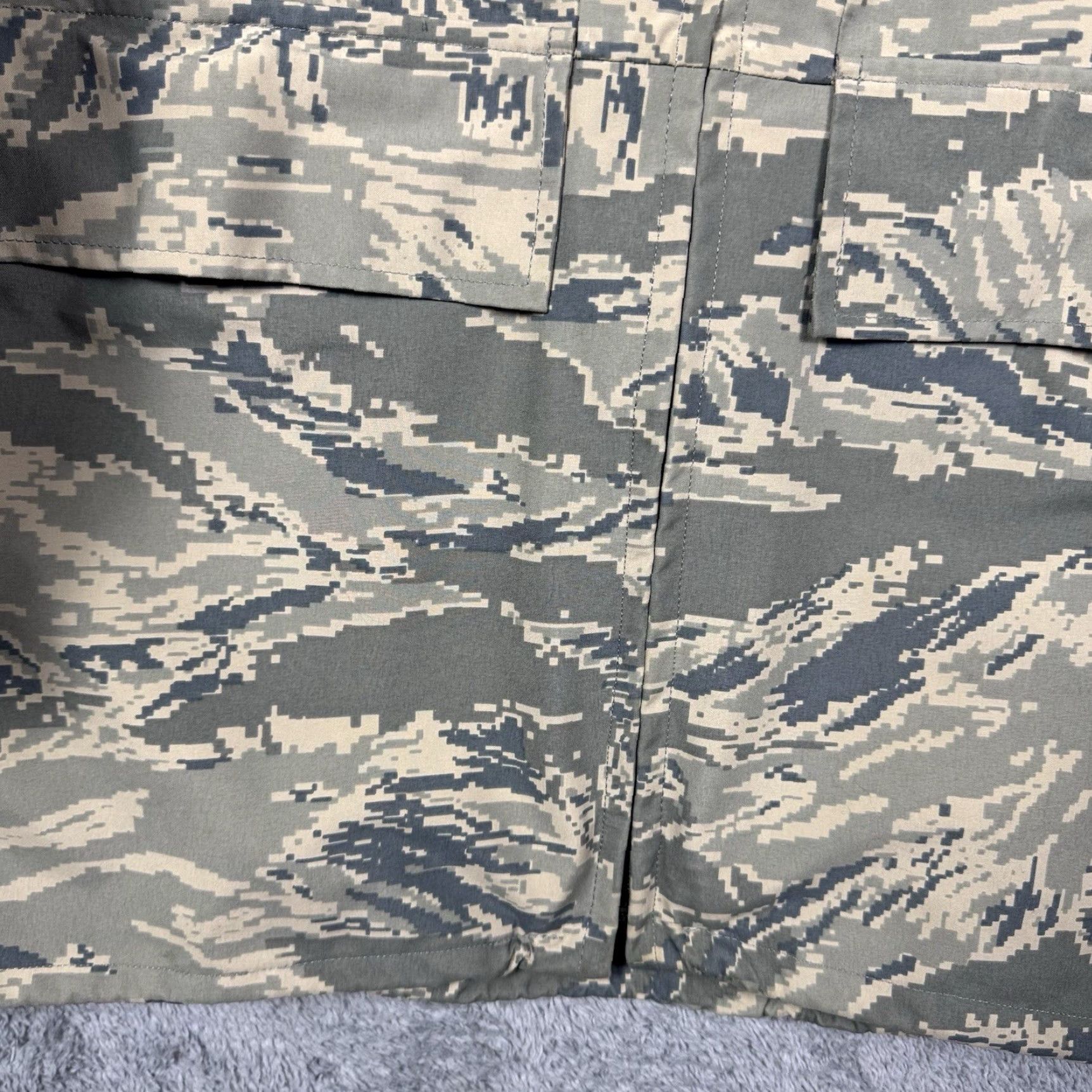 Vintage Propper International Parka All Purpose Environmental Camo Jacket Small Long GoreTex Taped Seams Parka Jacket Size US S / EU 44-46 / 1 - 4 Thumbnail