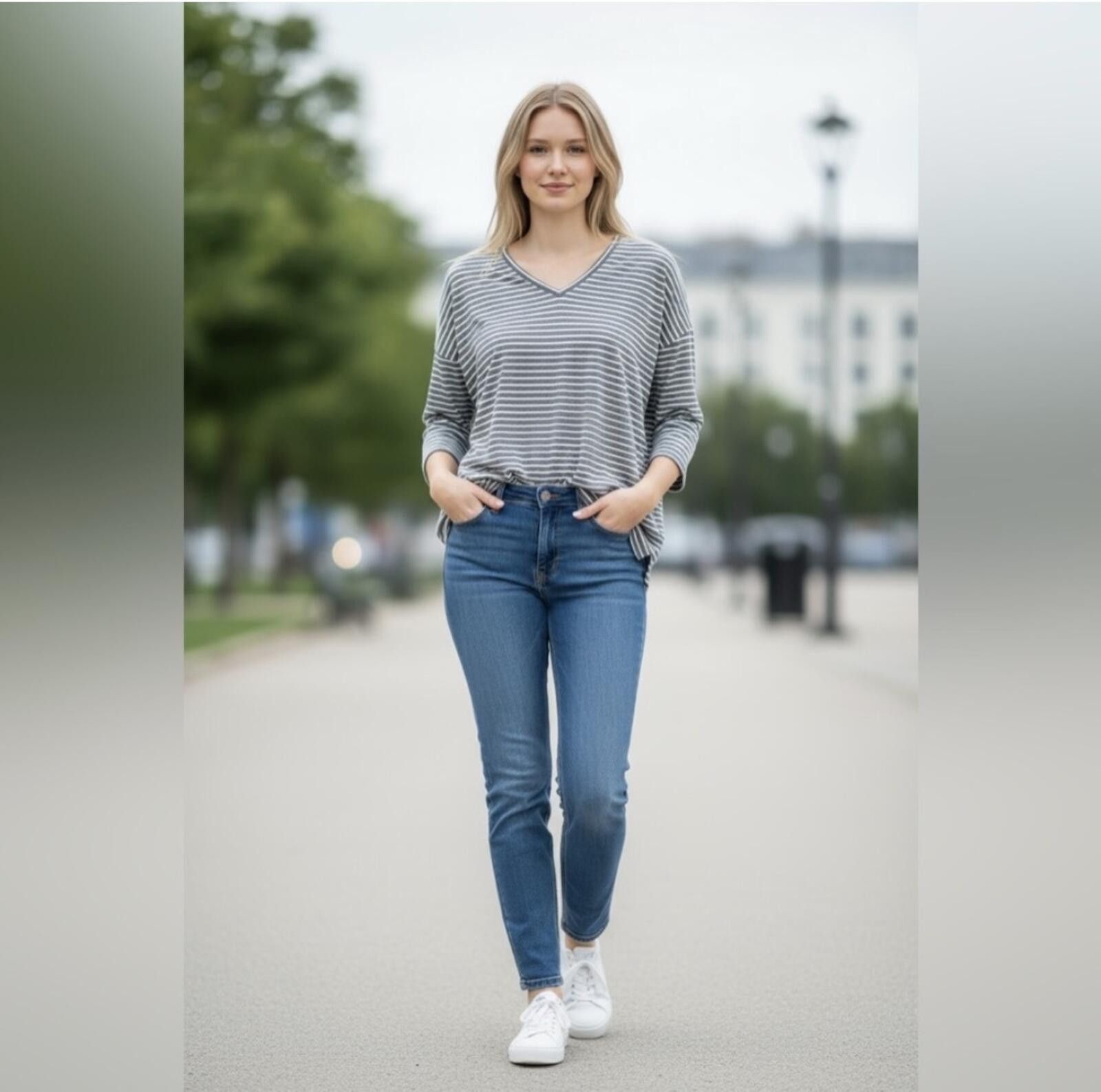 Other Lou & Grey oversized shirt Size XS / US 0-2 / IT 36-38 - 2 Thumbnail
