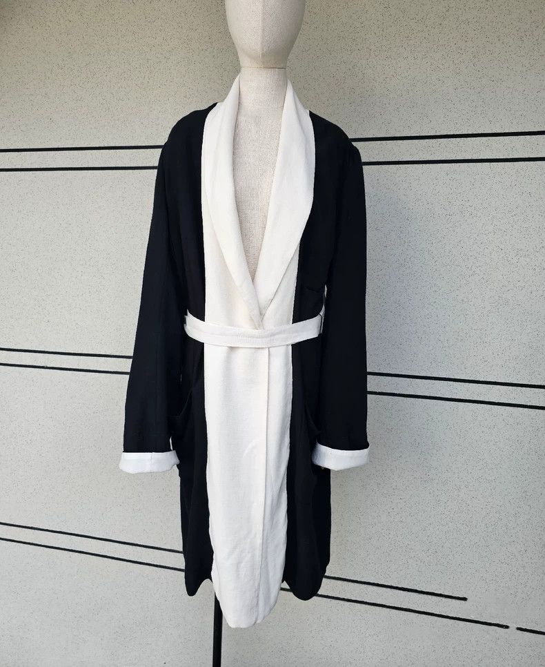 rare black and white trench coat - dmc