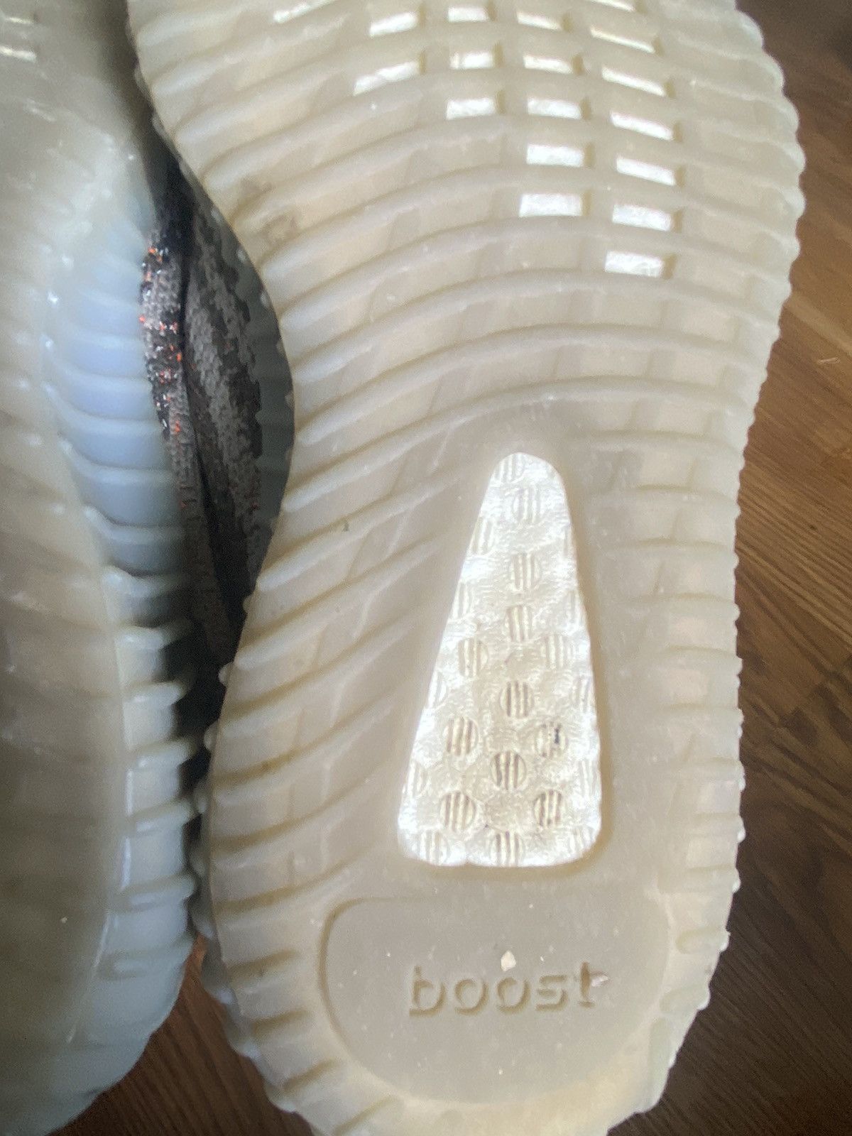 Adidas × Kanye West adidas YEEZY BOOST 350v2 Beluga Size US 6 / EU 39 - 14 Thumbnail