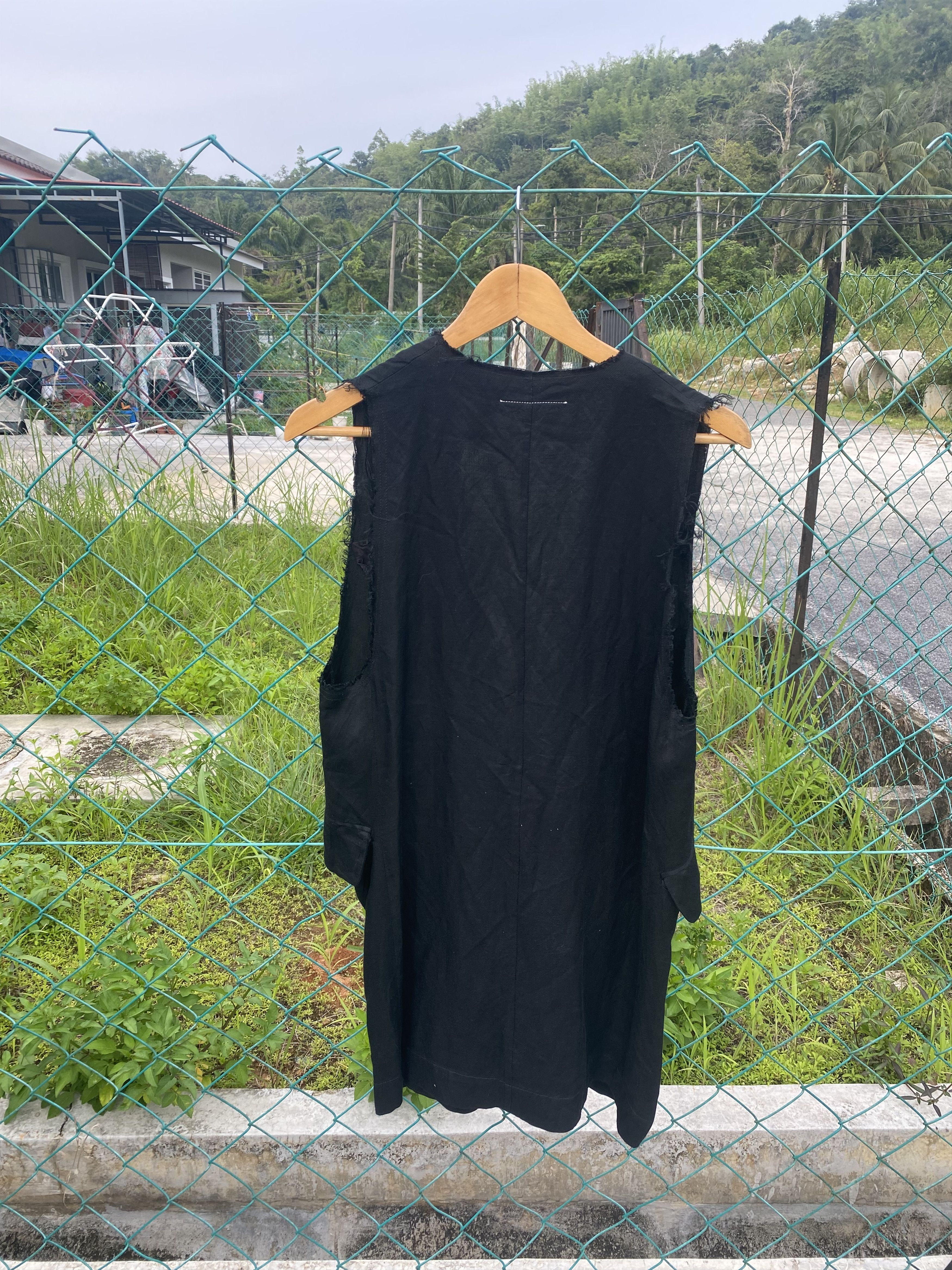 Maison Margiela Maison Margiela linen viscose reconstructed coat Size US M / EU 48-50 / 2 - 2 Thumbnail