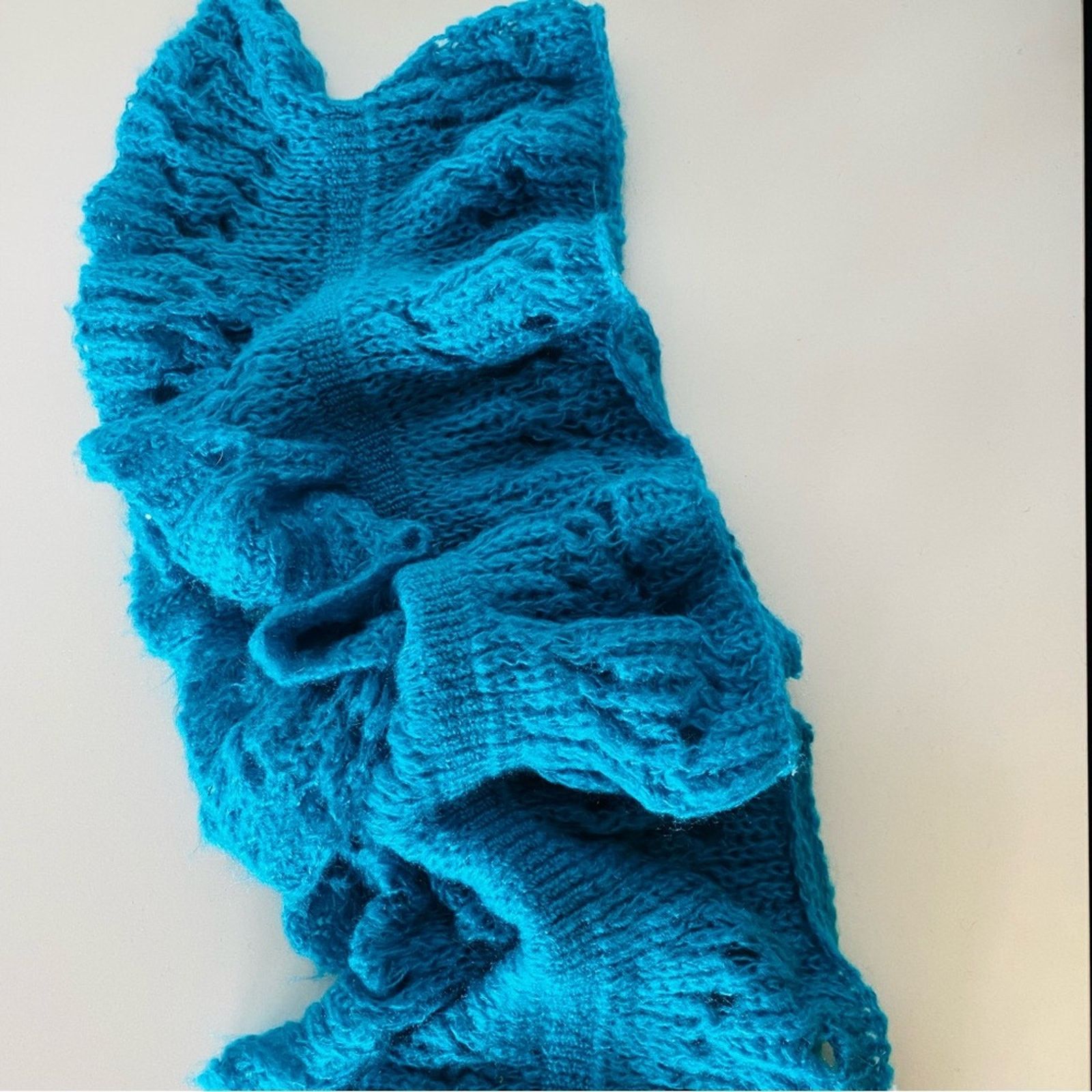 Nordstrom NEW NORDSTROM Blue Ruffle Chunky Knit Infinity Scarf Wrap Size ONE SIZE - 7 Thumbnail