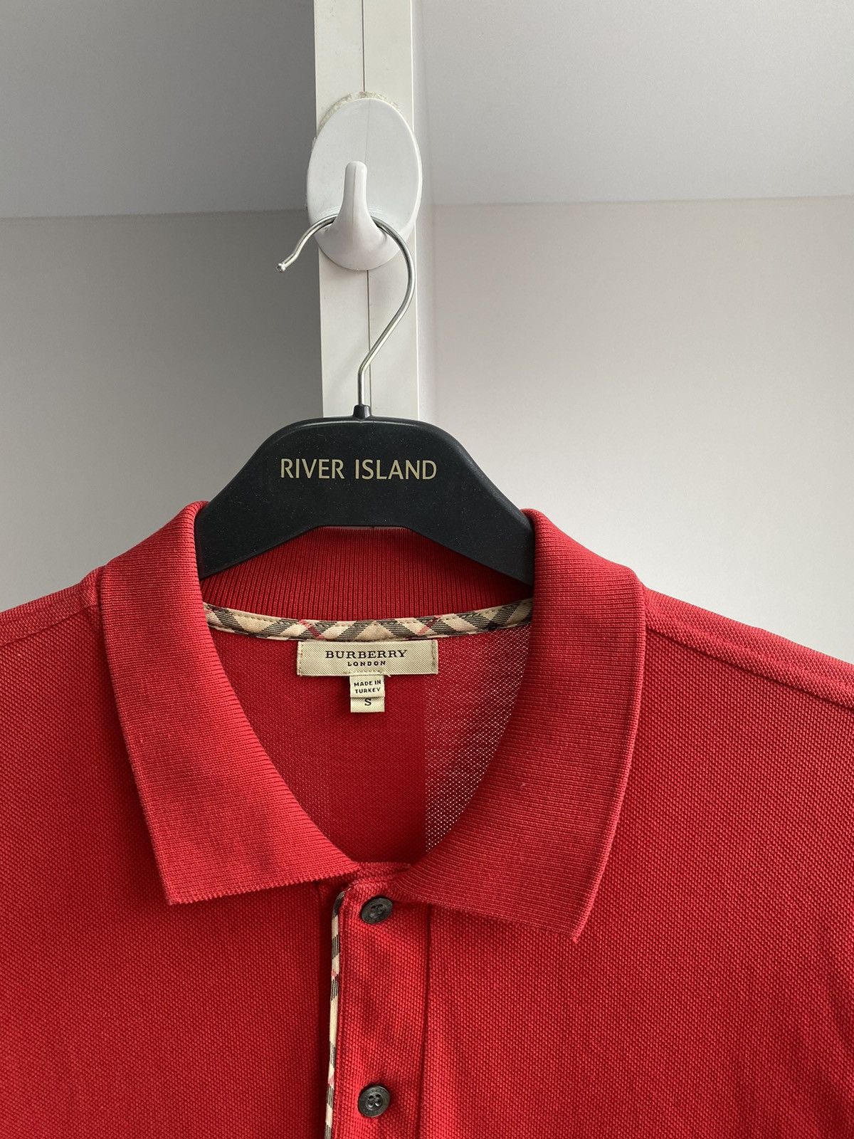Burberry × Vintage Vintage Burberry Red Polo T-Shirt Size US S / EU 44-46 / 1 - 7 Thumbnail