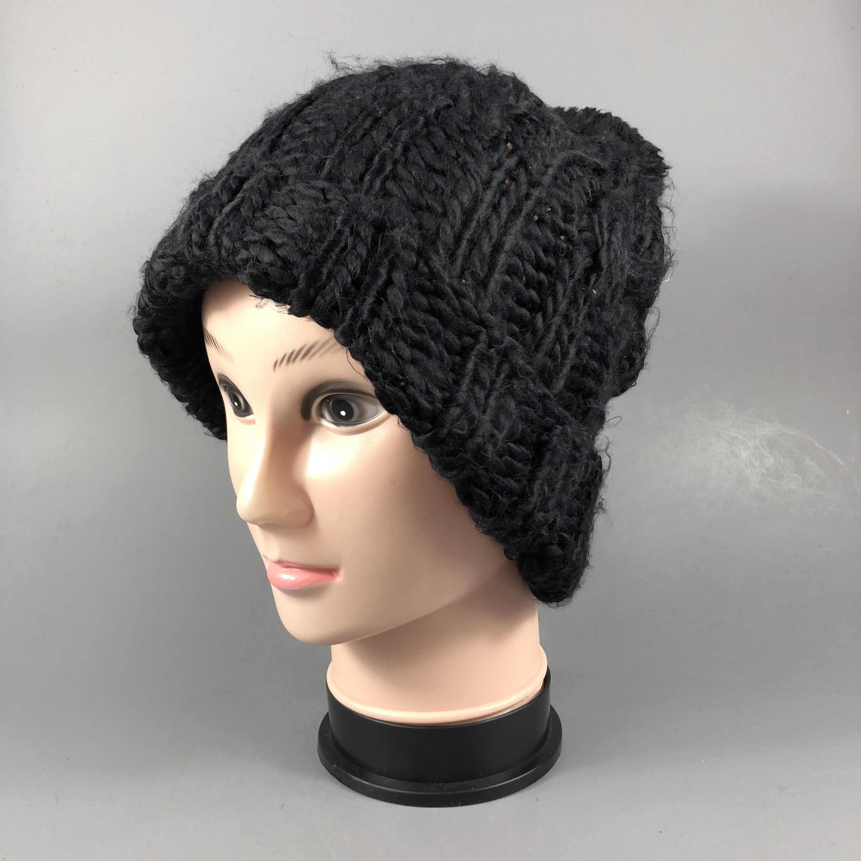 Japanese Brand Black Cable Knit Beanie Size ONE SIZE - 2 Thumbnail