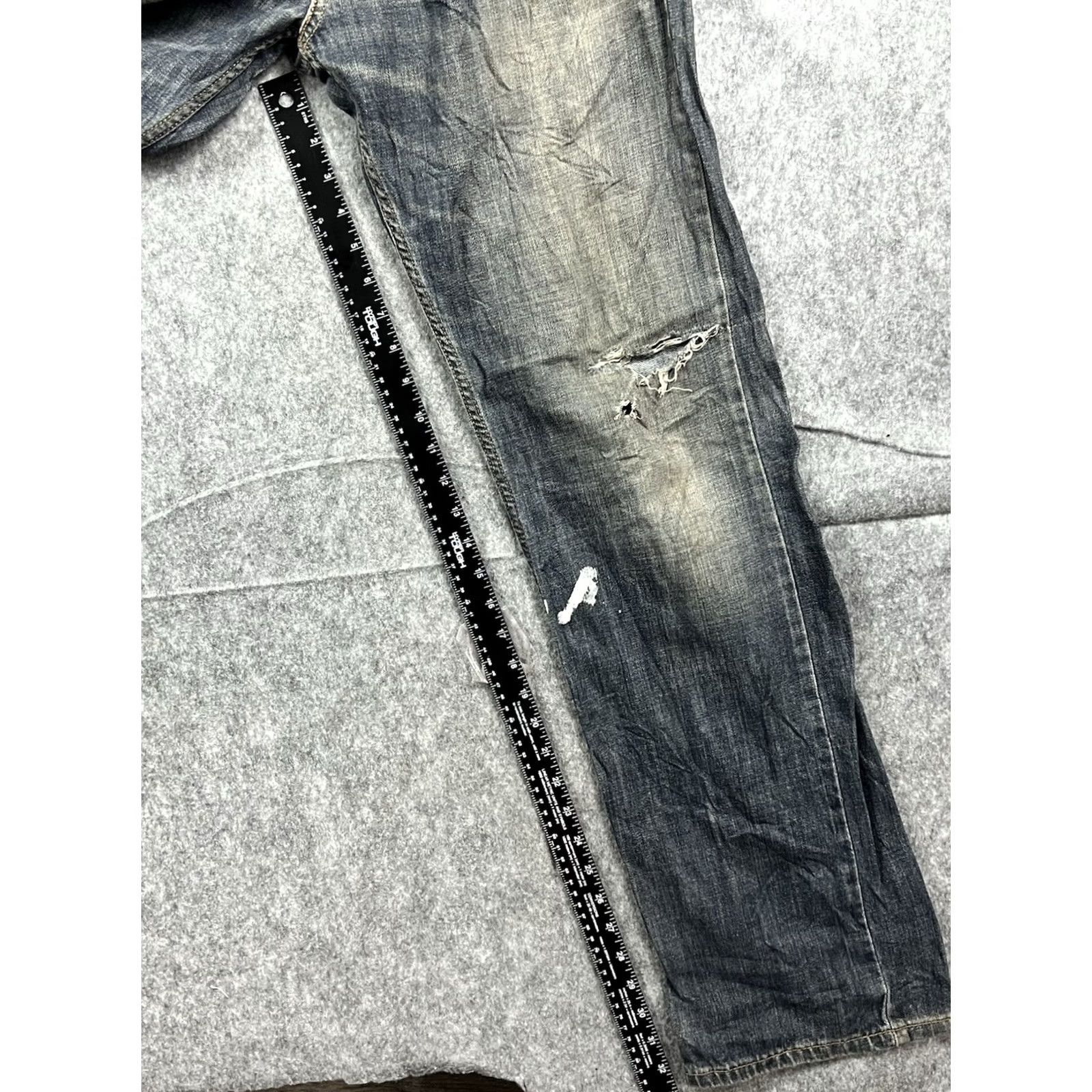 Levi's VINTAGE Levi's 559 Jeans Men's Regular Straight 34x34 Dark Denim 5-Pocket Modern American Mens Size US 34 / EU 50 - 5 Thumbnail
