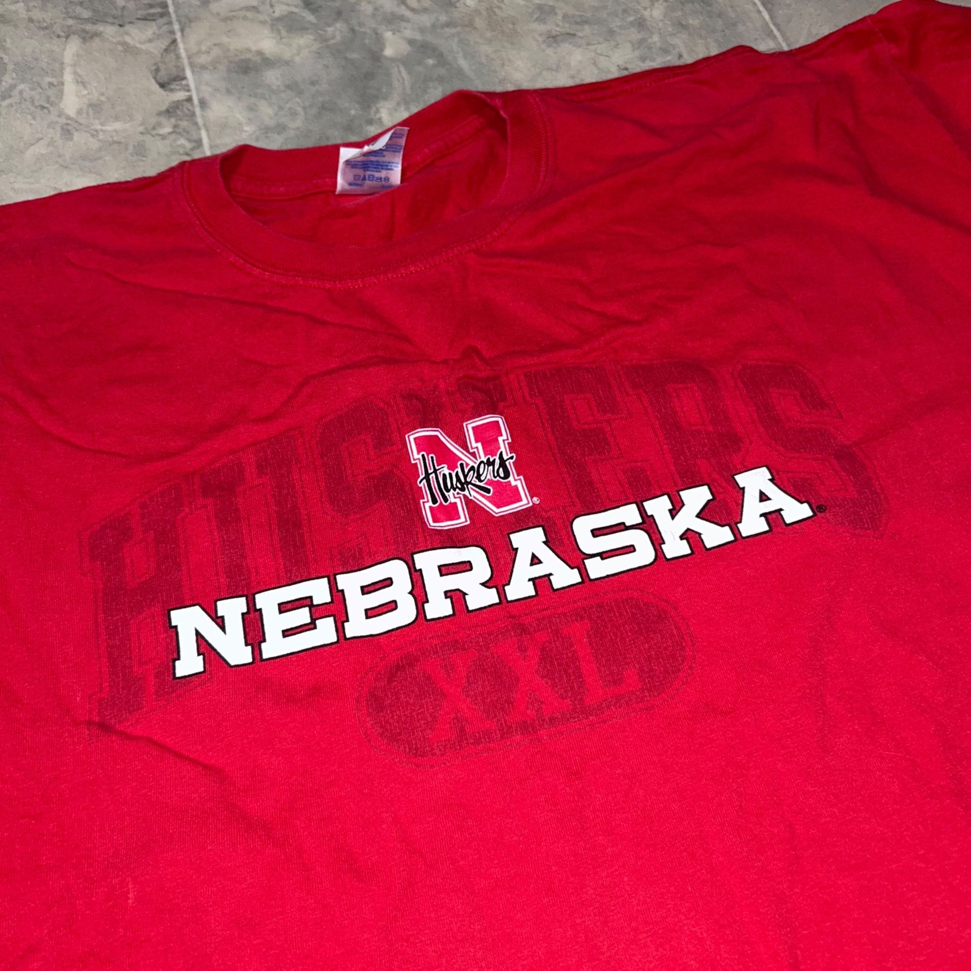 Gildan Vintage/Y2K Style Long Sleeve Nebraska Shirt Size US XXL / EU 58 / 5 - 2 Thumbnail