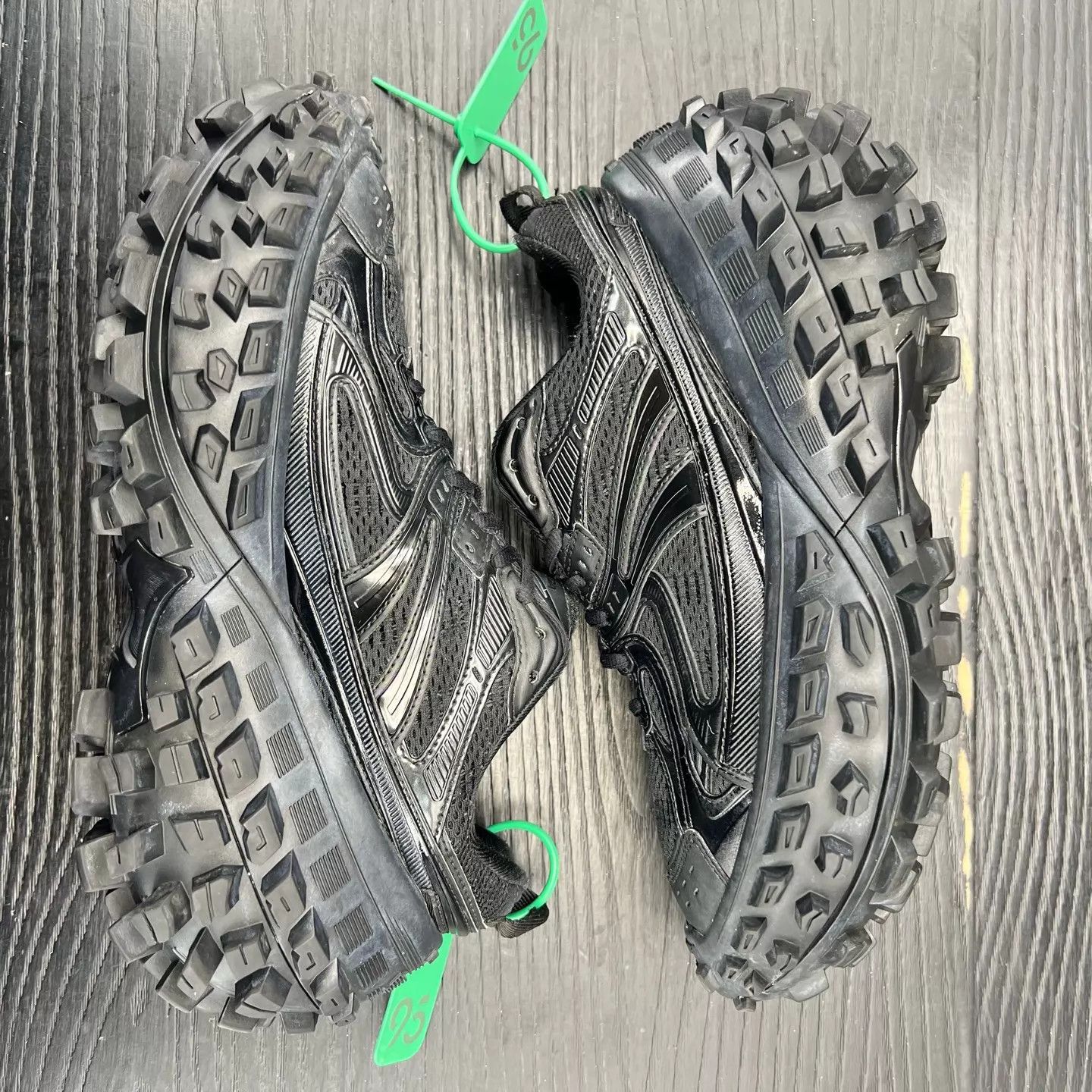 Balenciaga Balenciaga Track Black 39 Like New Size US 8.5 / IT 38.5 - 3 Thumbnail