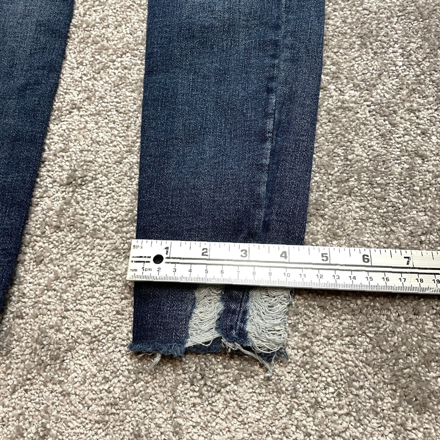 American Eagle Outfitters American Eagle Jeans Womens 00 Short Blue Jegging Distressed Next Level Stretch Size 40" / US 18 - 6 Thumbnail