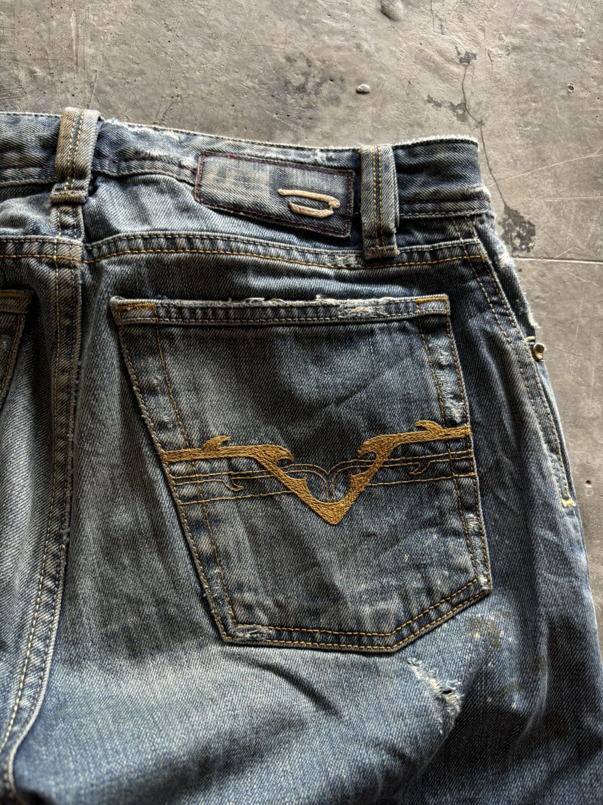 Diesel DIESEL distressed jeans rusty wash splatter punk grunge goth Size US 29 - 19 Thumbnail