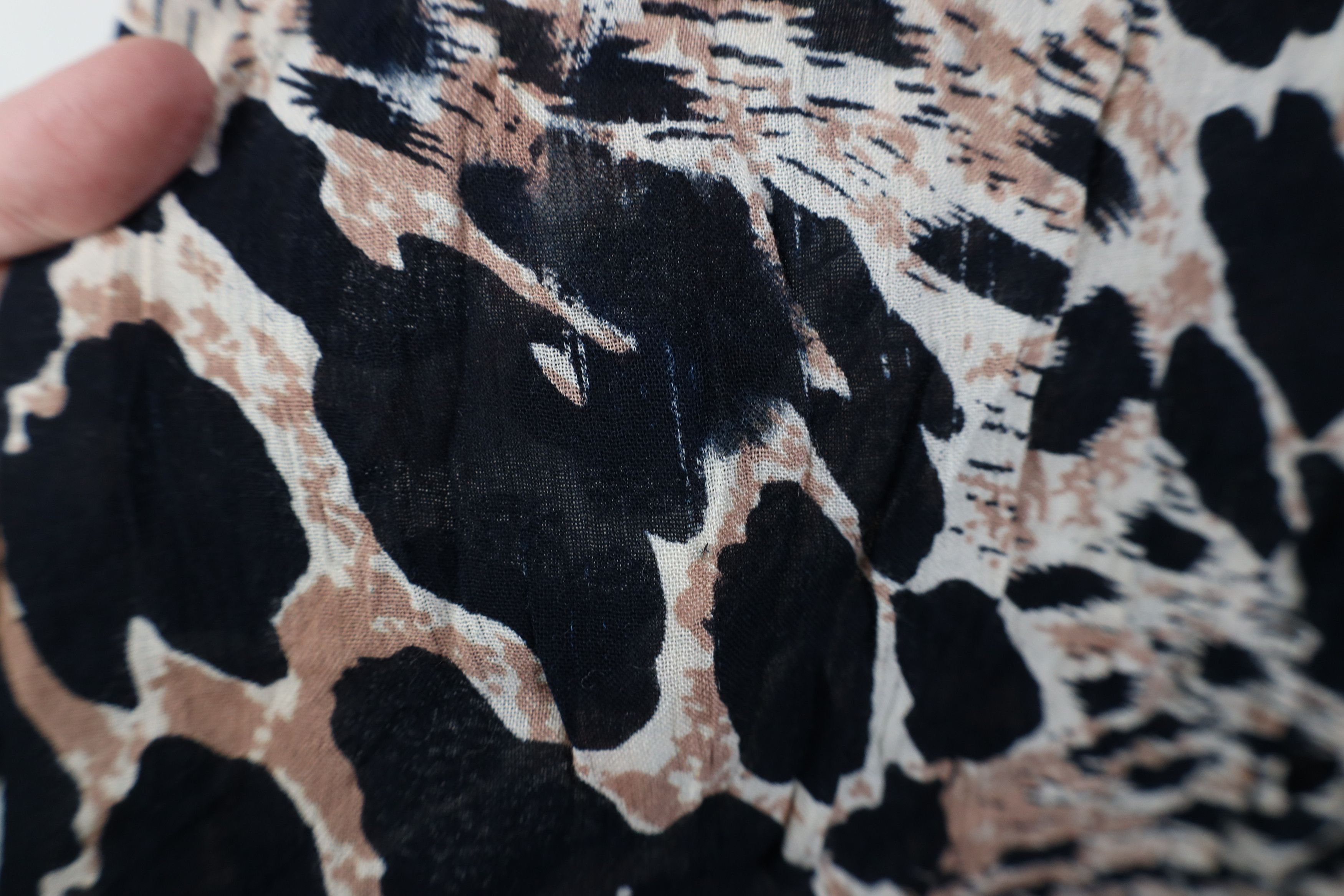 Vintage Vintage 90s Streetwear Gabardine Leopard Safari Button Shirt Size M / US 6-8 / IT 42-44 - 4 Thumbnail