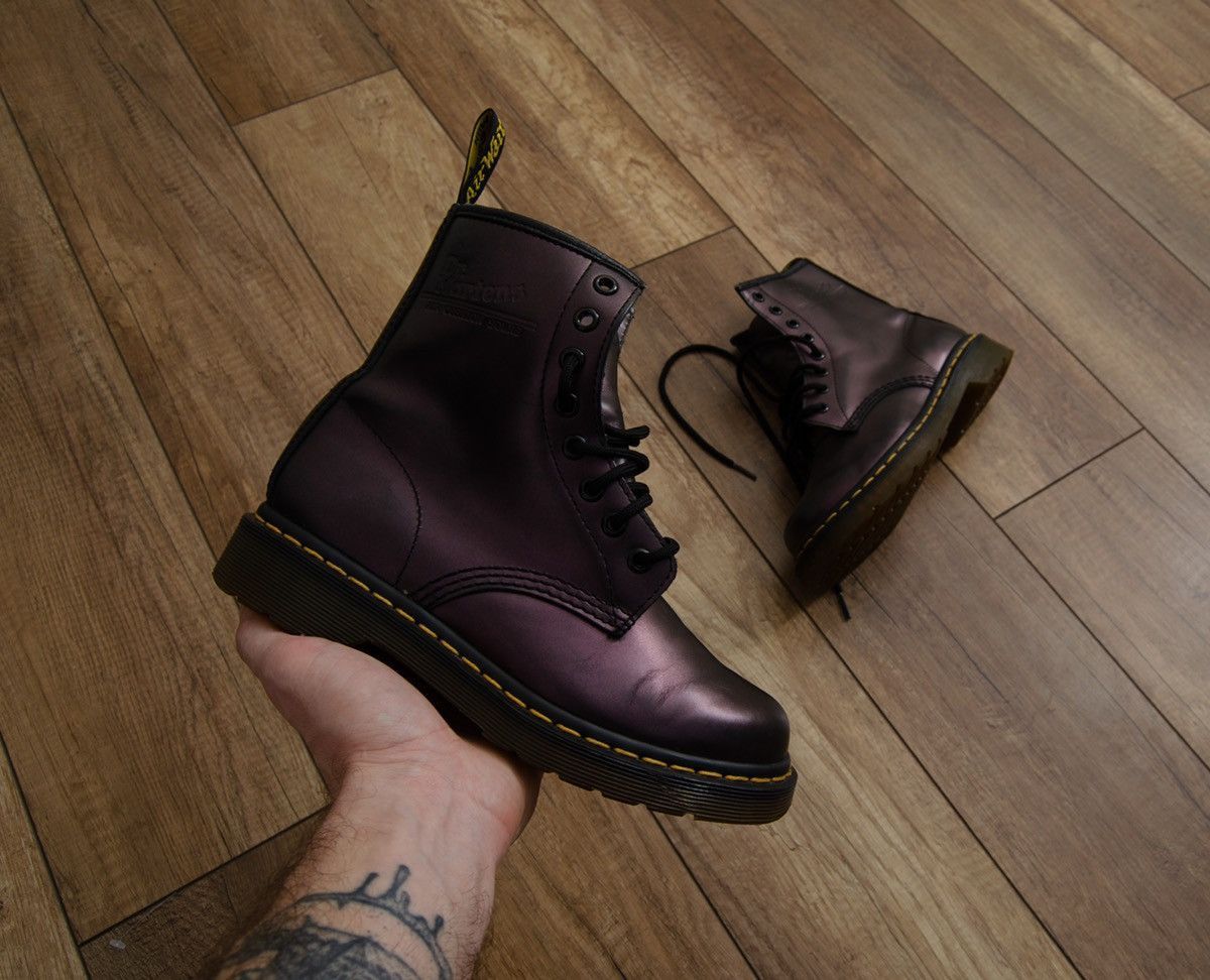Dr. Martens Dr.Martens 7157 Violet Metallic Leather High Boots Shoes Size US 5 / IT 35 - 1 Thumbnail