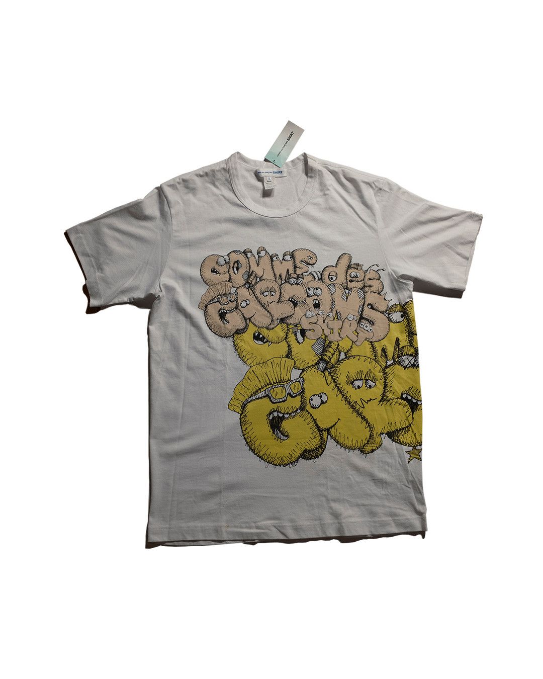 Comme des Garcons Comme Des Garcons CDG x Kaws T-shirt Size US XL / EU 56 / 4 - 1 Thumbnail