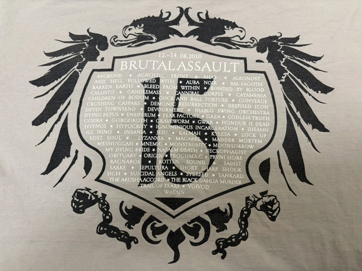 Band Tees BRUTAL ASSAULT METAL FESTIVAL LIST BAND FRUIT OF THE LOOM Size US L / EU 52-54 / 3 - 11 Thumbnail
