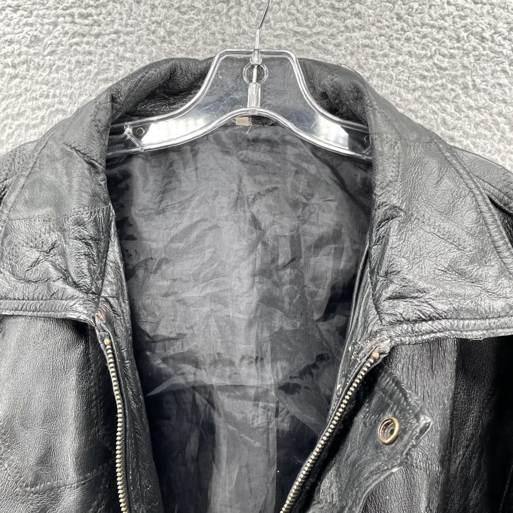 Vintage VTG Bomber Jacket Men's 2XL Black Leather Moto Biker Rocker Workwear VTG Bomber Jacket Leather Jacket 2XL Black Mens 90s Style Size US XXL / EU 58 / 5 - 3 Thumbnail
