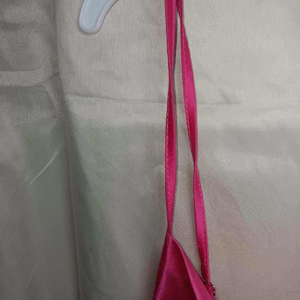 Missguided Missguided aline hot pink satin dress, zipper nwot size 6 Size M / US 6-8 / IT 42-44 - 5 Thumbnail